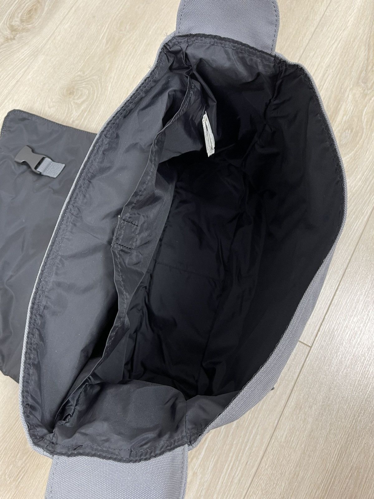 Nike × Vintage Y2k Vintage Nike Messenger Bag Drill Streetwear Size ONE SIZE - 6 Thumbnail