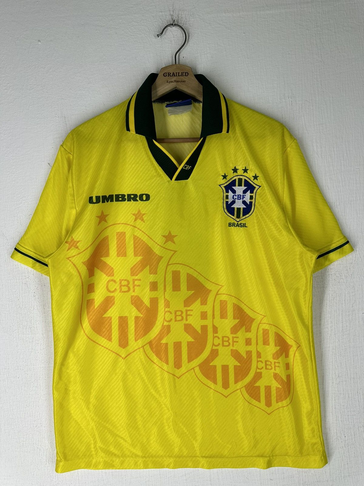 Umbro × Vintage Vtg 90’s Umbro Brasil Home Number 8 Dunga National Jersey Size US M / EU 48-50 / 2 - 3 Thumbnail