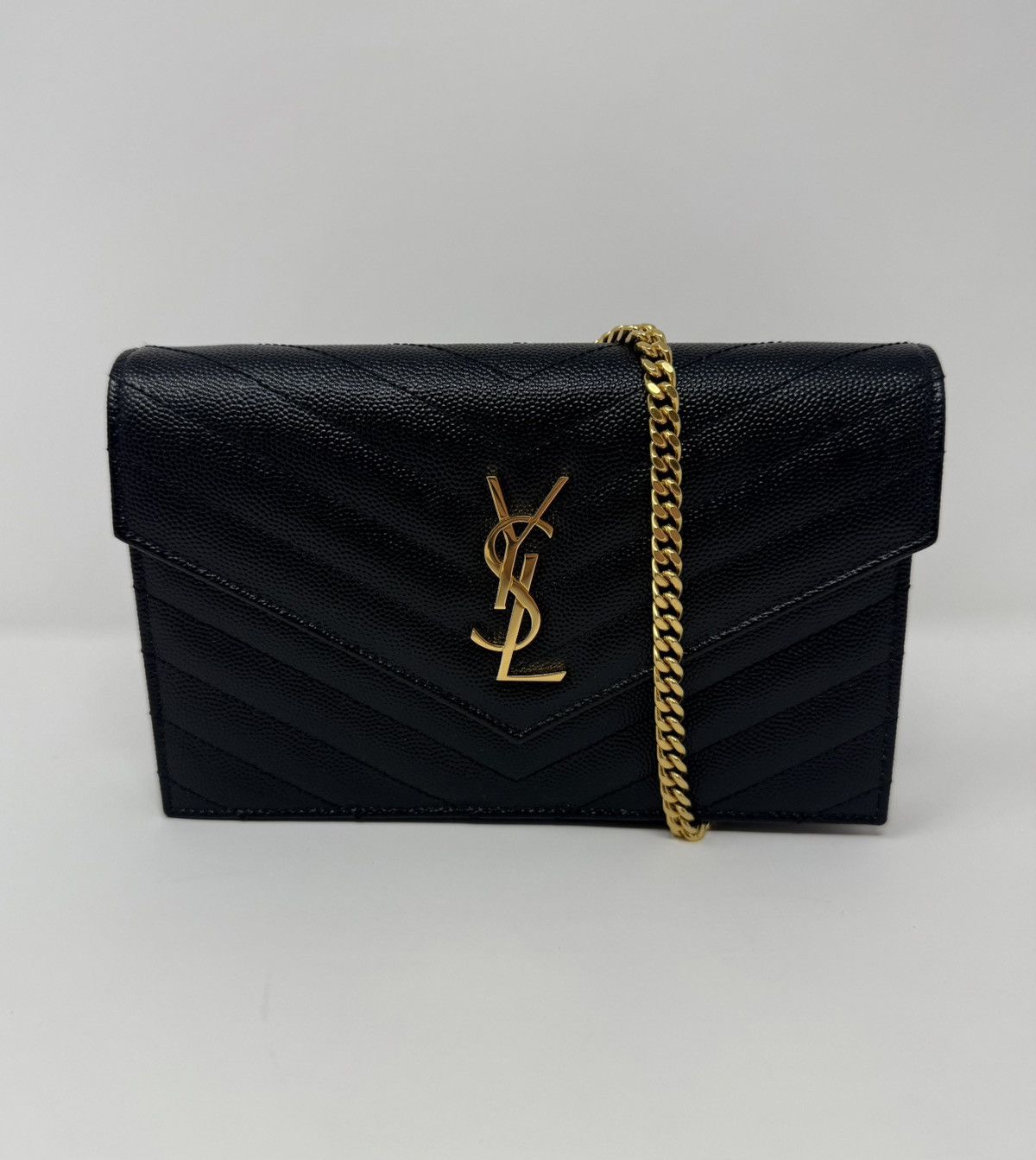 Yves Saint Laurent Saint Laurent Cassandre Envelope Chain Wallet Size ONE SIZE - 1 Thumbnail