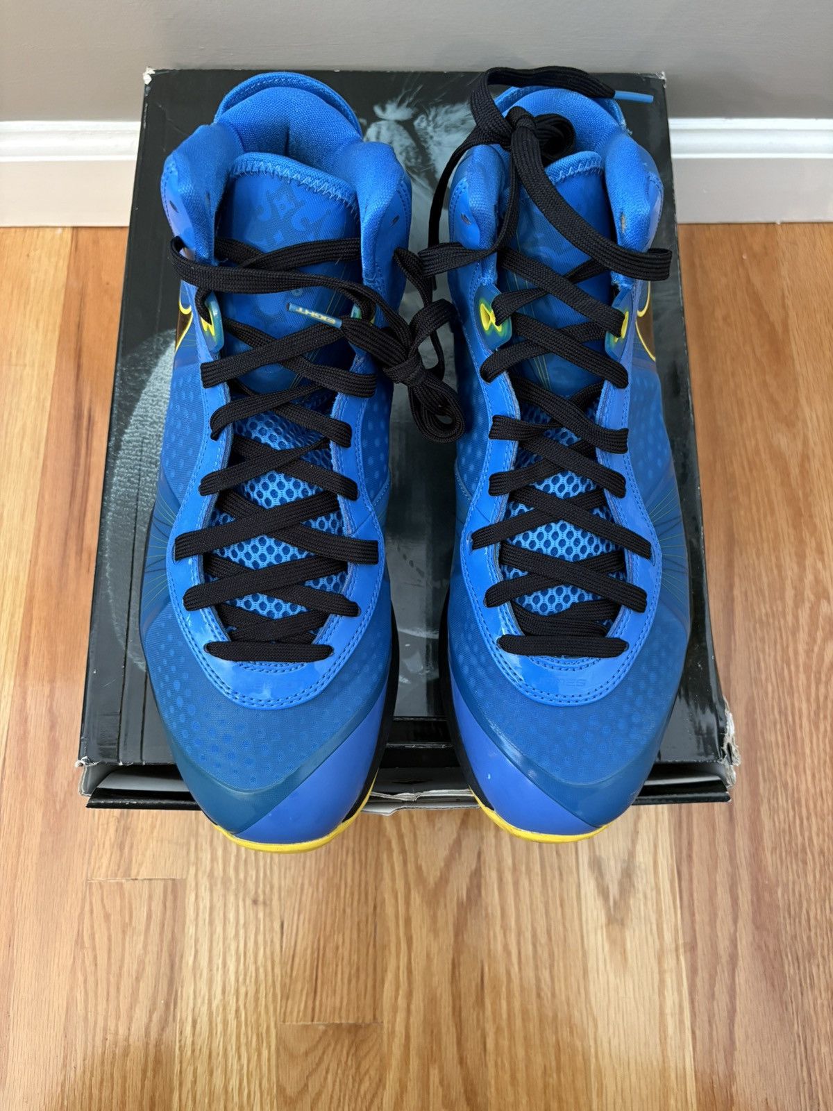 Nike Nike LeBron 8 V/2 Entourage Blue 429676401 Men Size 12 Size US 12 / EU 45 - 1 Thumbnail