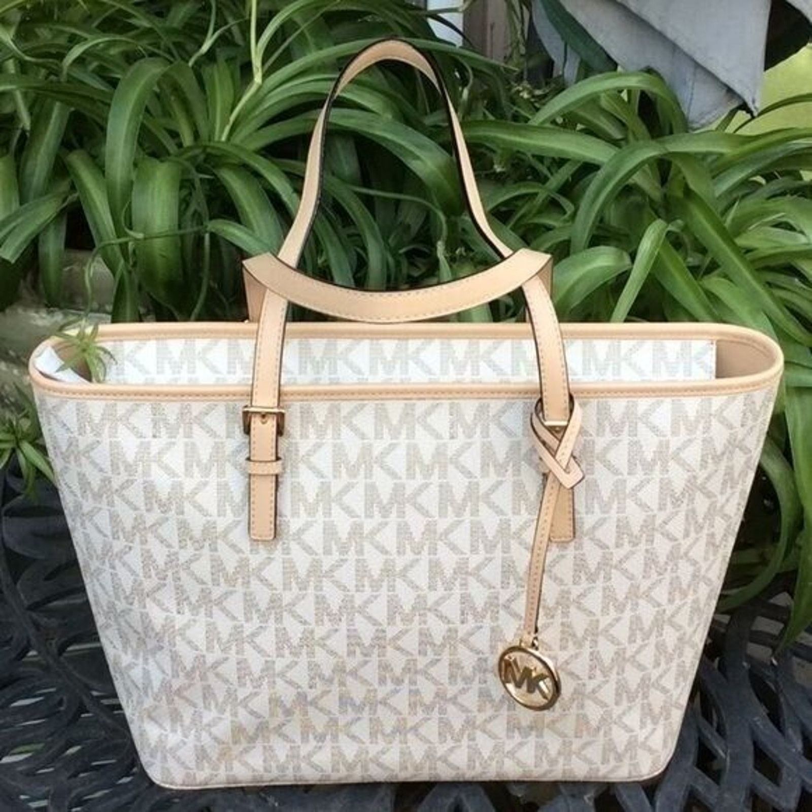 Michael Kors Michael Kors Signature Tote Size-16” x 10” x6". DROP 9" Size ONE SIZE - 3 Thumbnail
