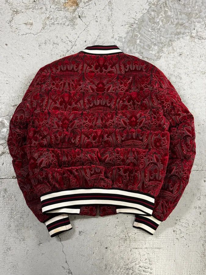 Dolce & Gabbana 2010s Dolce & Gabbana Red Baroque Pattern Velvet Puffer Jacket Size US M / EU 48-50 / 2 - 4 Thumbnail