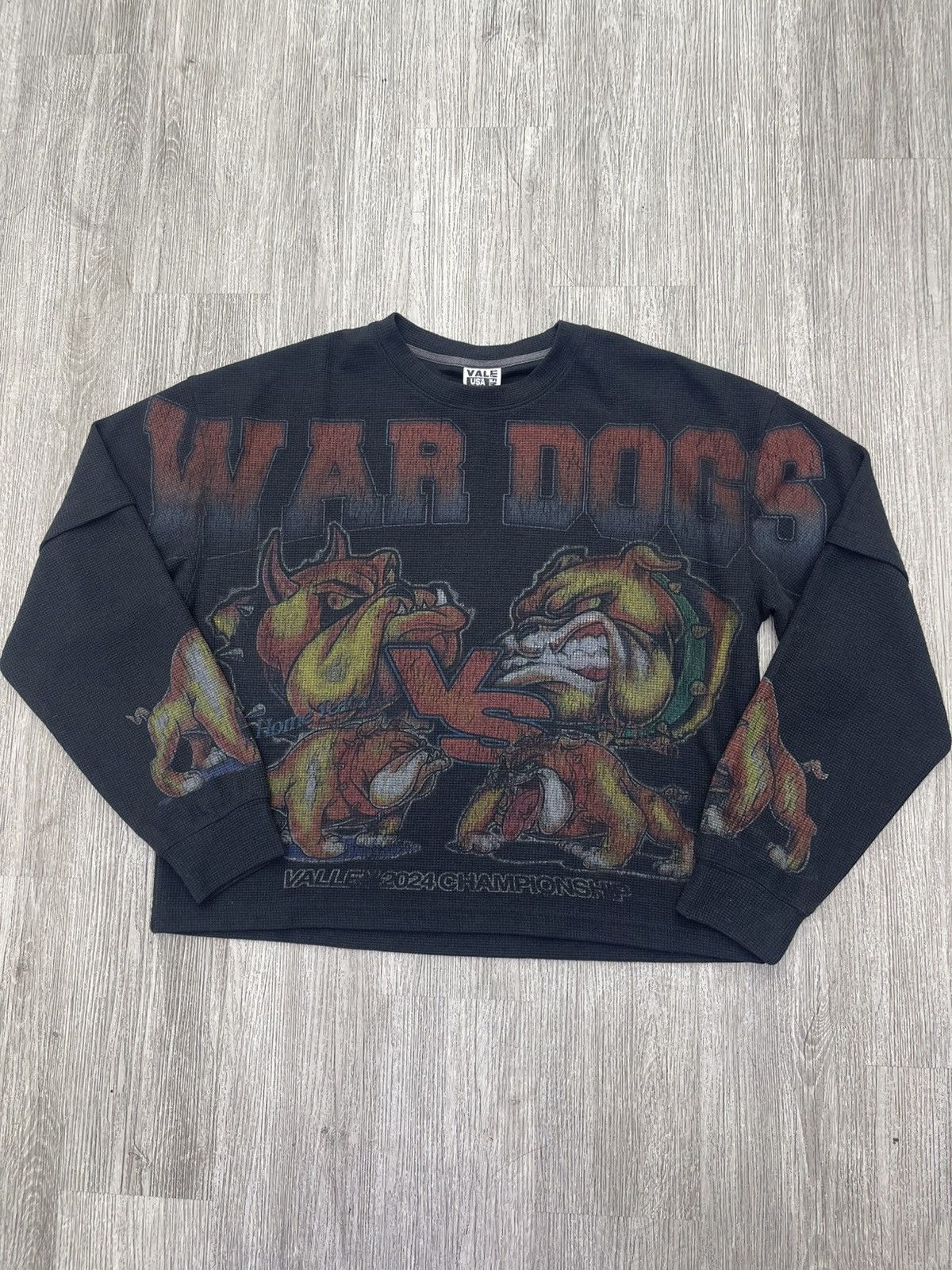 Vale Vale lives longsleeve bulldog black Size US M / EU 48-50 / 2 - 1 Thumbnail