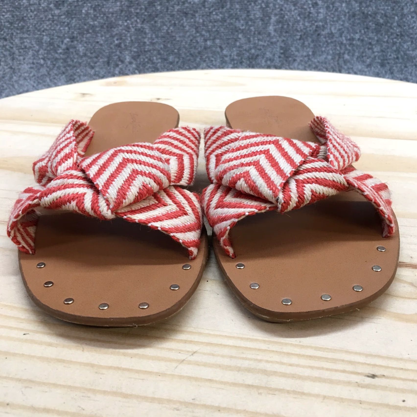Vintage Universal Thread Sandals Womens 6.5 Chevron Print Knot Slide Flats Red Size US 7 / IT 37 - 5 Thumbnail