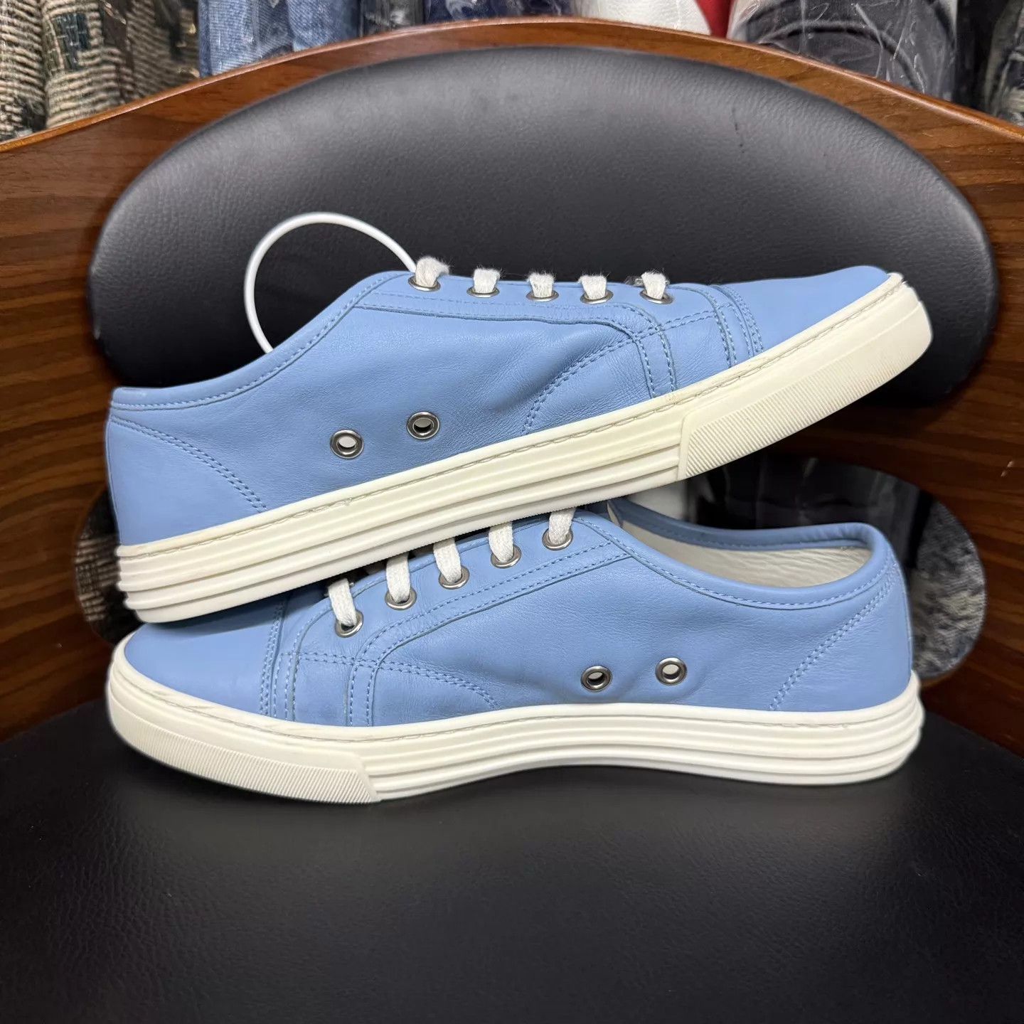 Gucci Gucci White & Blue Sneakers 36.5 Like New 2x Worn Size US 6 / IT 36 - 7 Thumbnail