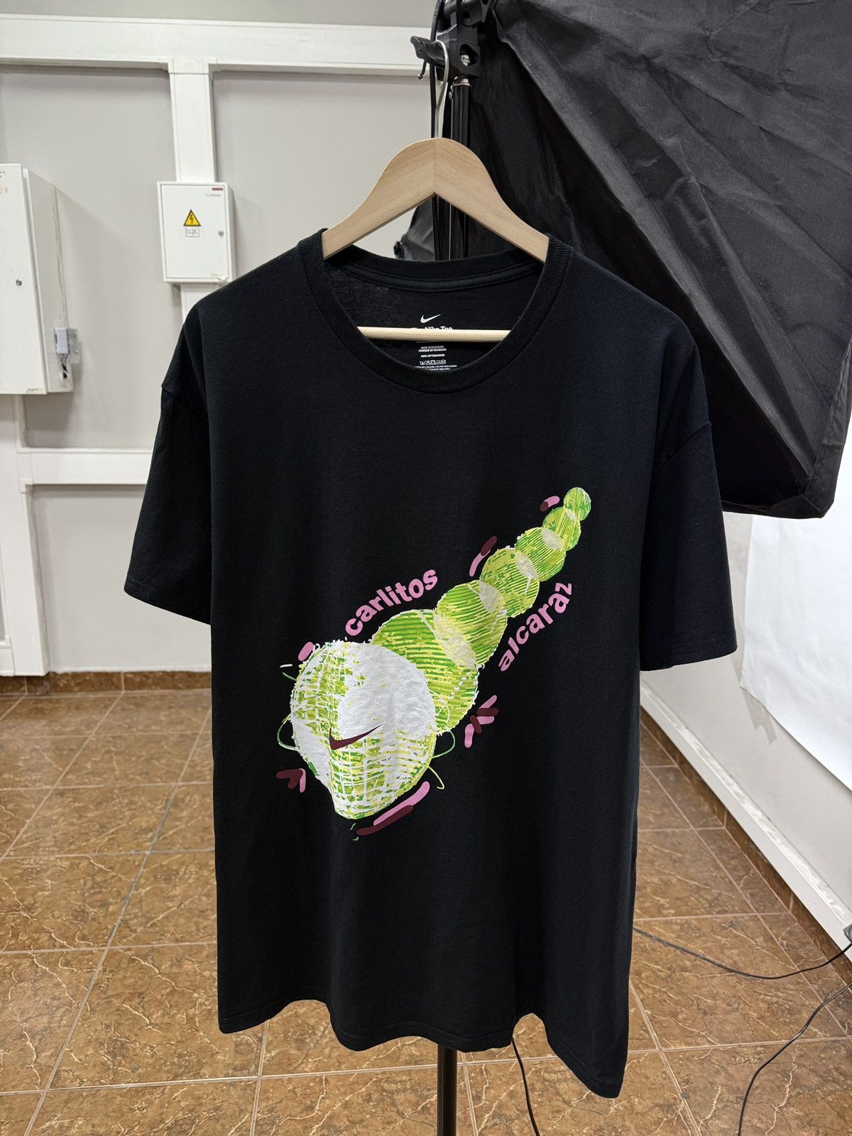 Nike 🇪🇸🎾 Nike Carlos Alcaraz Nike Tennis T-Shirt rodger federer Size US XL / EU 56 / 4 - 1 Thumbnail