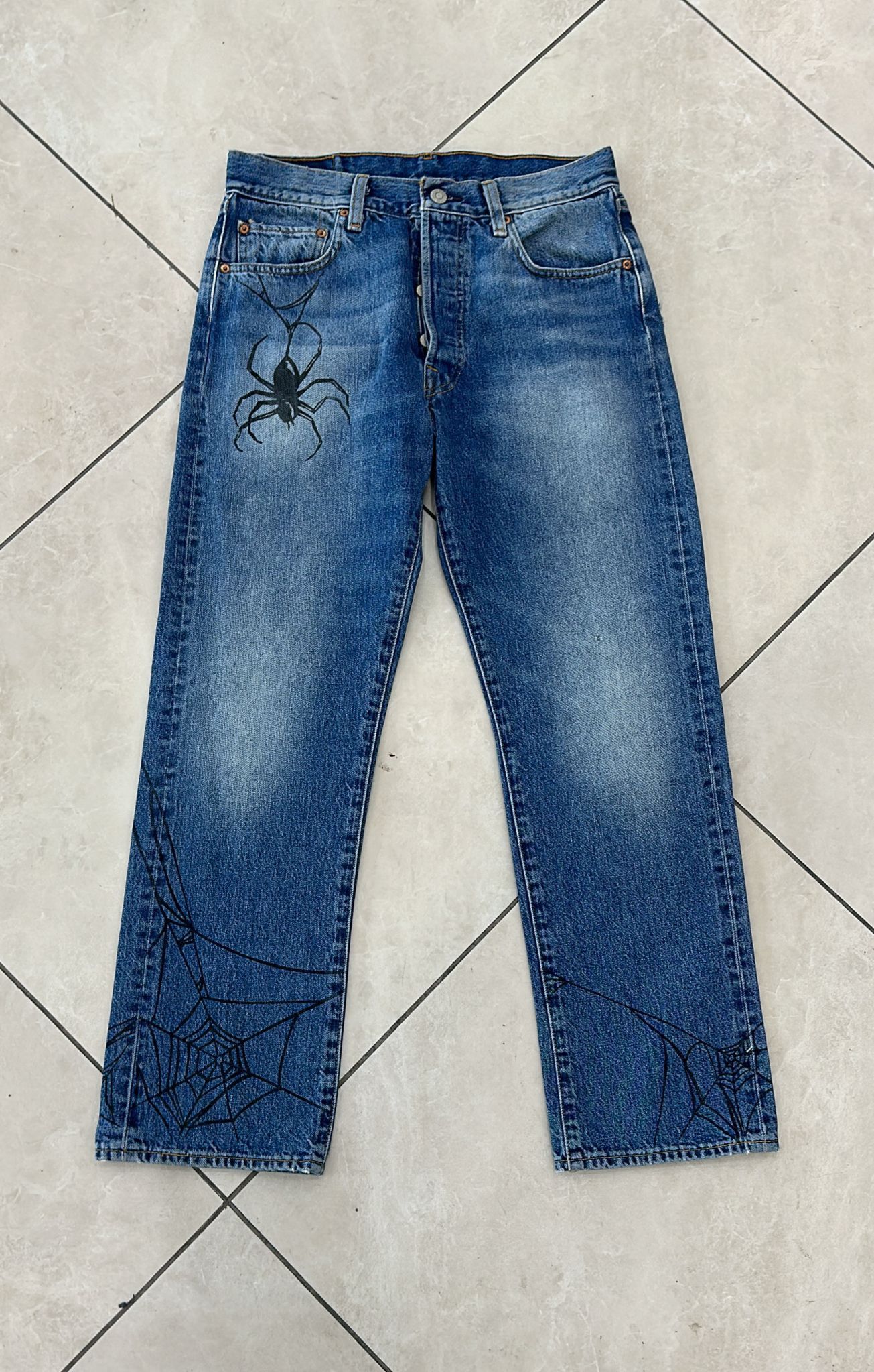 Levi's Vintage Clothing LVC Levi's Vintage Clothing 1984 501XX Tangled Web Jeans Size US 31 - 1 Thumbnail