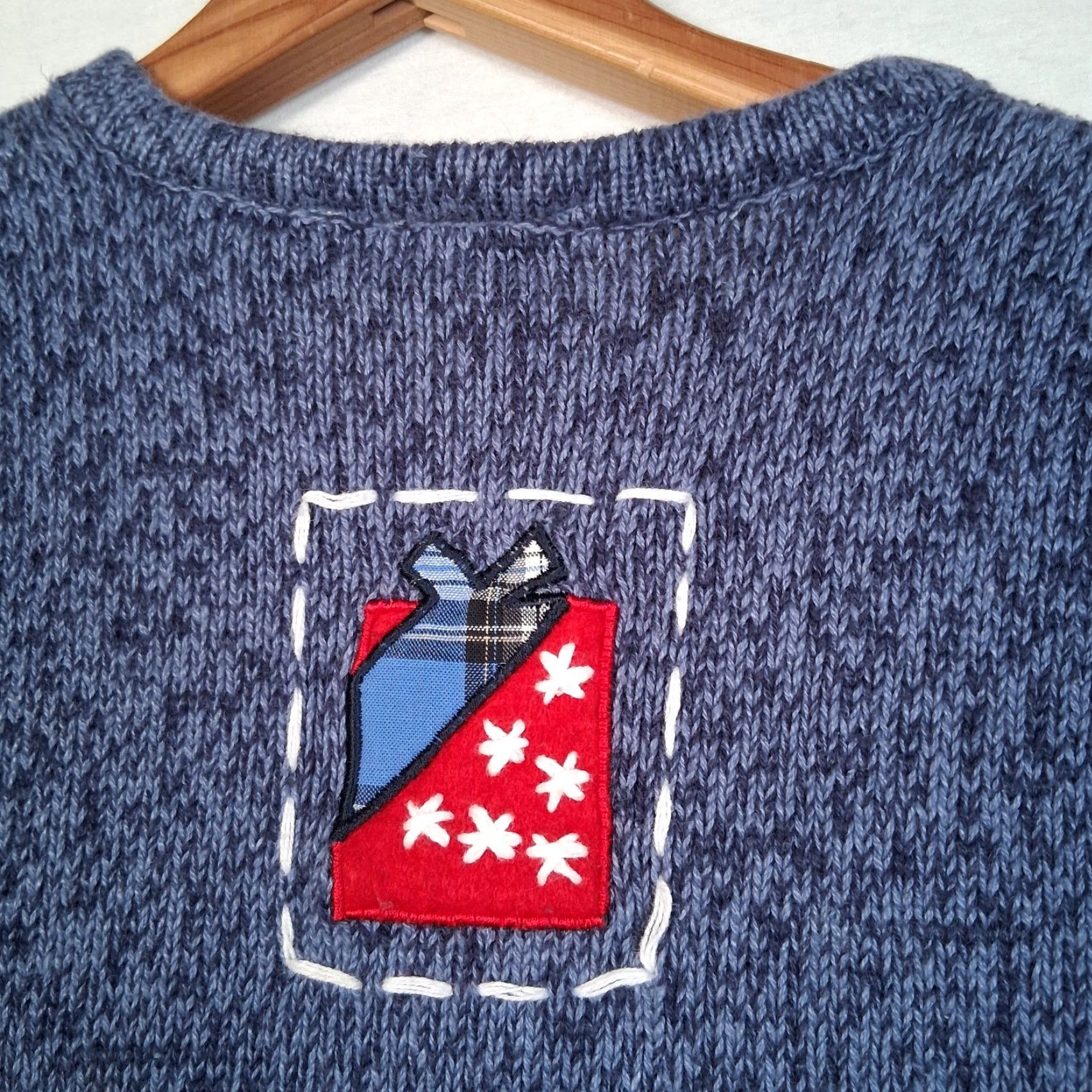 Vintage VINTAGE Bobbie Brooks Christmas Sweater Vest Womens S Sleeveless V-Neck Santa Sleigh Snow Embroidered Readable Pattern Cotton Ramie Blue Size S / US 4 / IT 40 - 7 Thumbnail