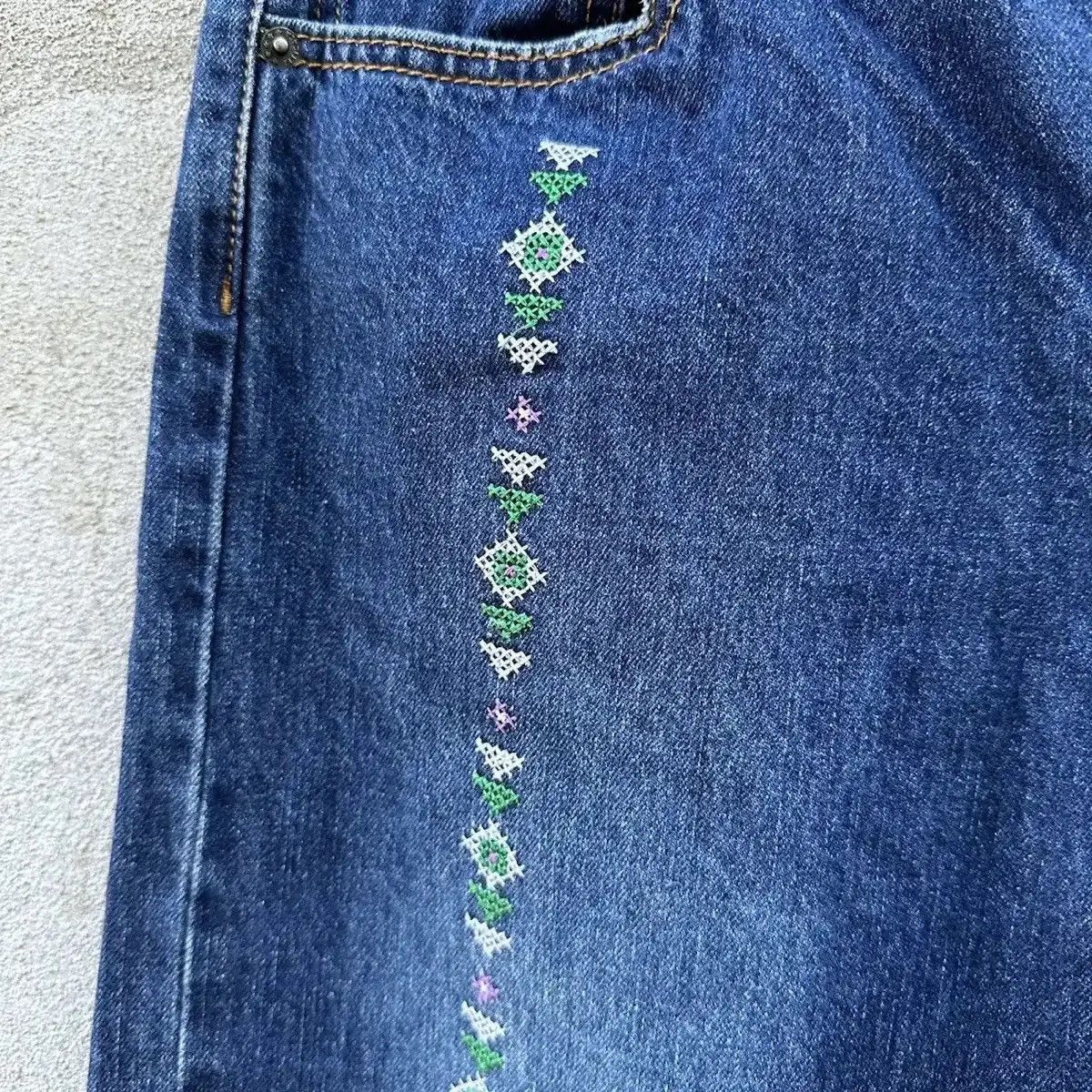 Art Comes First LIMITED DESIGN‼️TITICACA JEAN NAVAJO EMBROIDERY VINTAGE PANT Size US 32 / EU 48 - 7 Thumbnail