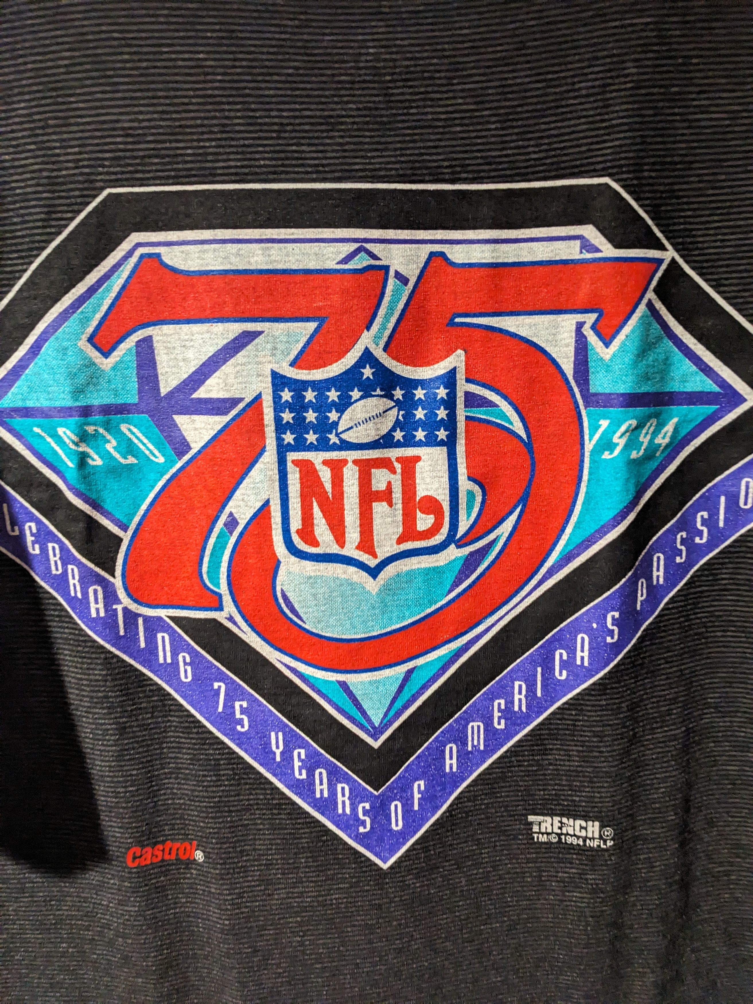 Vintage Vintage 1994 75th Anniversary NFL Football Trench T-Shirt Size US XL / EU 56 / 4 - 2 Thumbnail