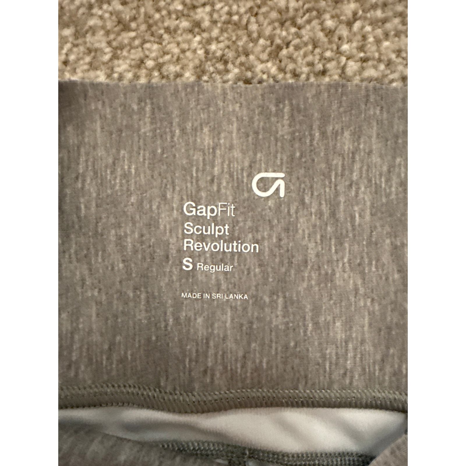 Gap GAP Fit Sculpt Technology Compression Workout Shorts (4), S Size 27" / US 4 / IT 40 - 6 Thumbnail