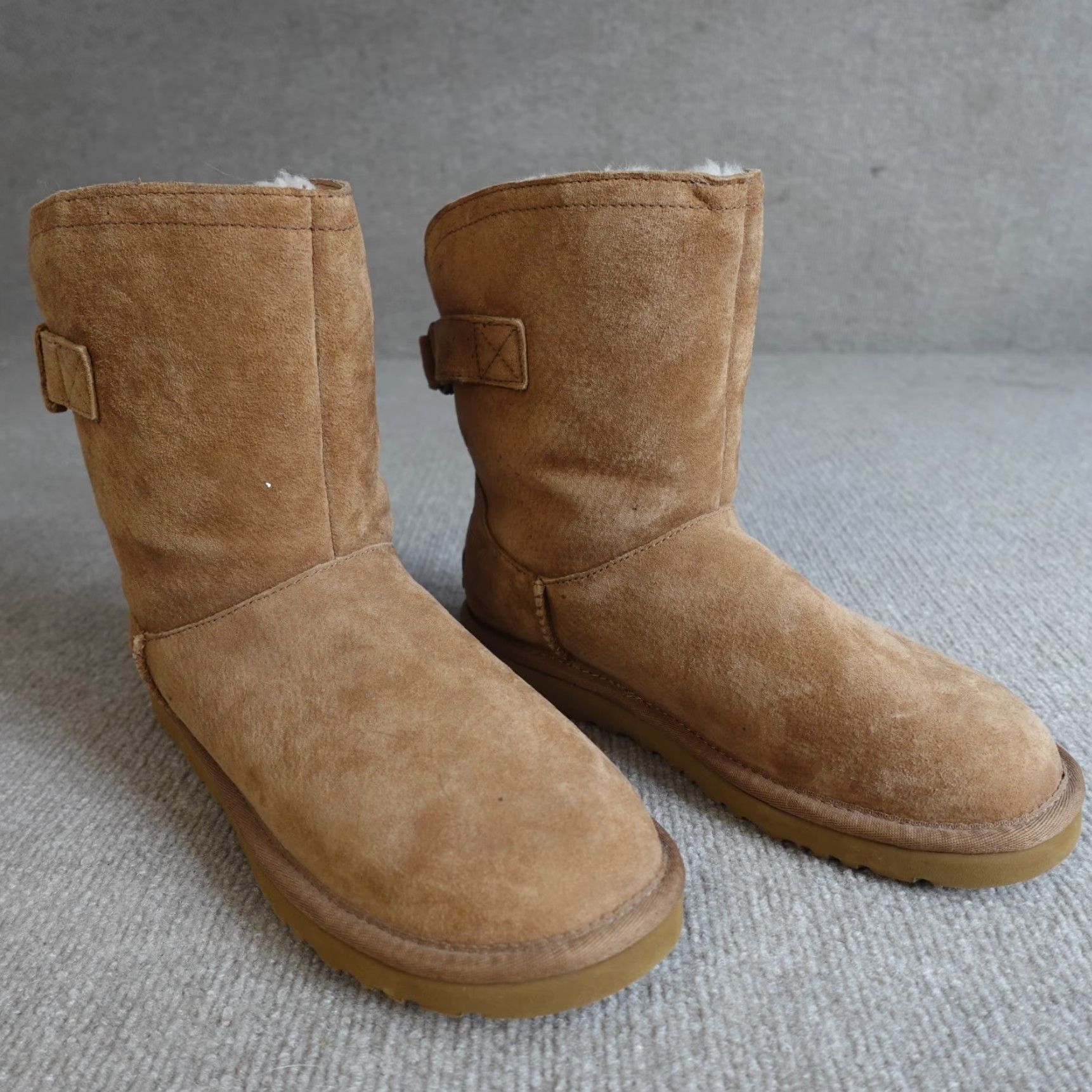 Ugg VINTAGE UGG Womens Boots 7 Beige Suede Shearling Wool Lined Remora NEW READ Size US 7 / IT 37 - 3 Thumbnail