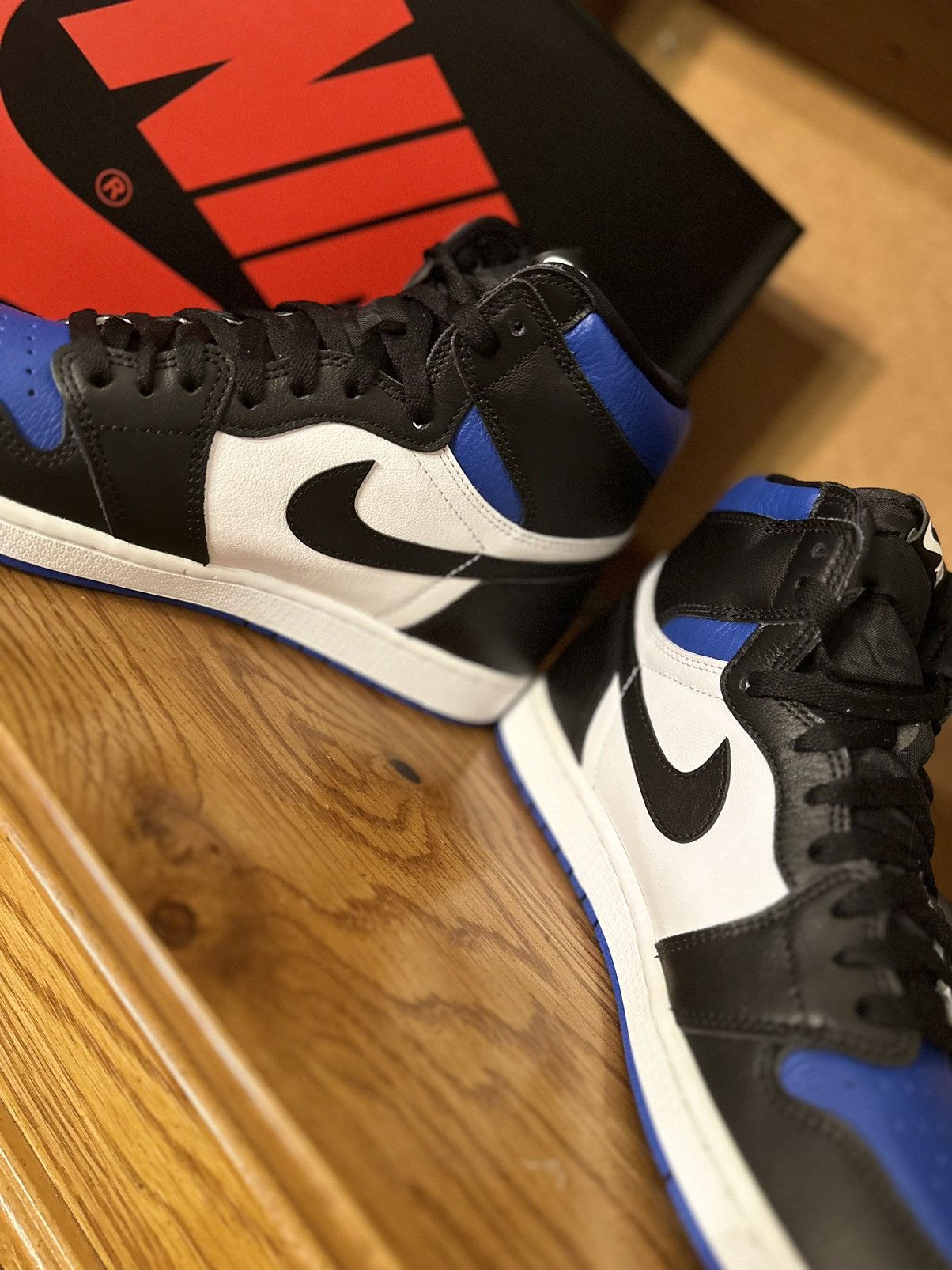 Jordan Brand Jordan 1 Retro High OG Royal Toe Size US 11 / EU 44 - 6 Thumbnail