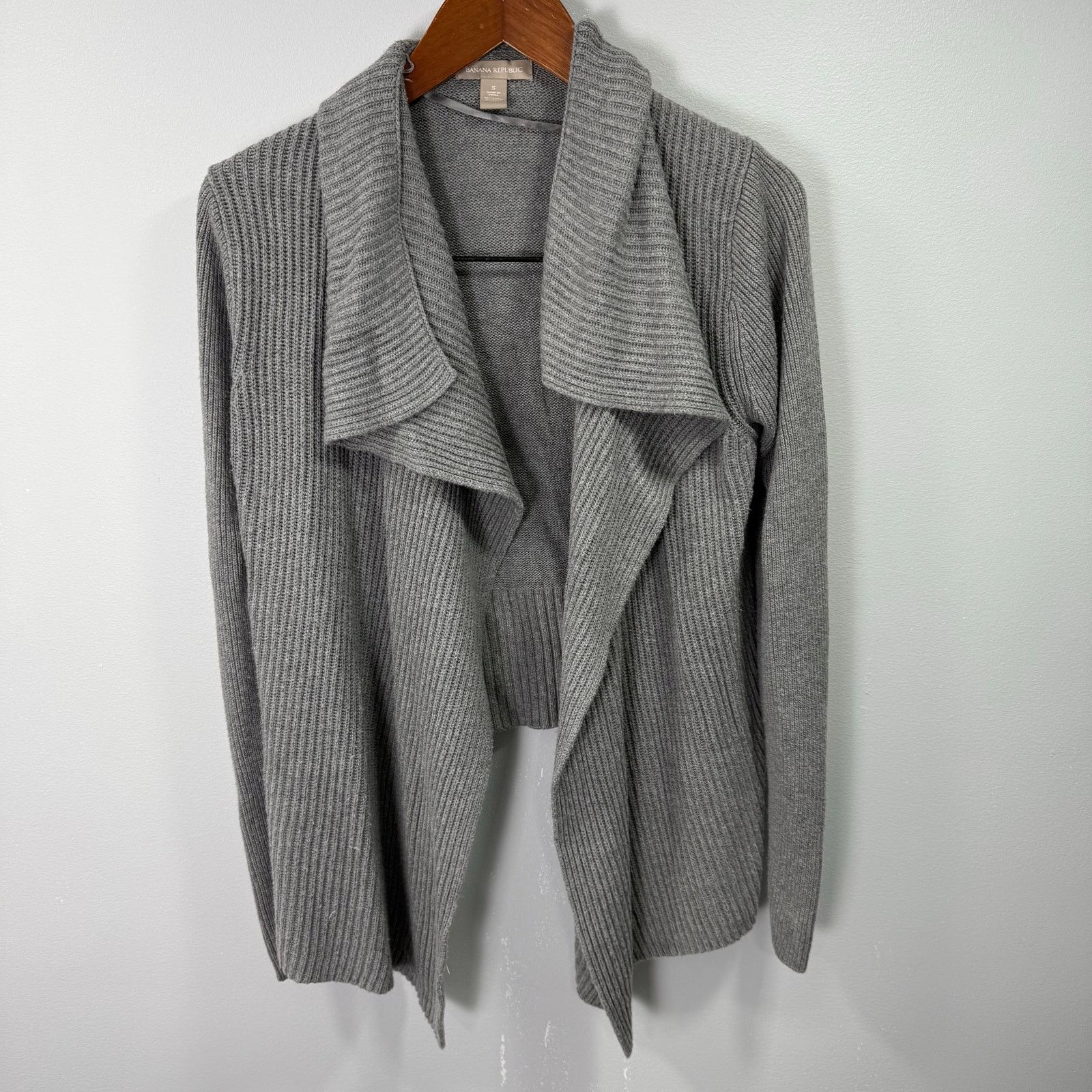 Banana Republic Banana Republic Women’s Sweater Cardigan sz S Chunky #G579 Size S / US 4 / IT 40 - 3 Thumbnail