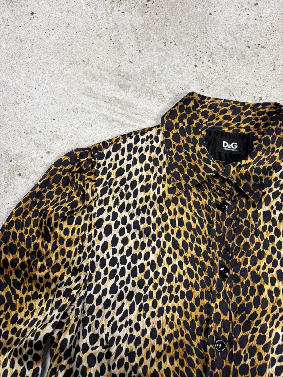 Dolce & Gabbana 2000s Dolce & Gabbana Silk Leopard Print Shirt Button Up Size S / US 4 / IT 40 - 7 Thumbnail