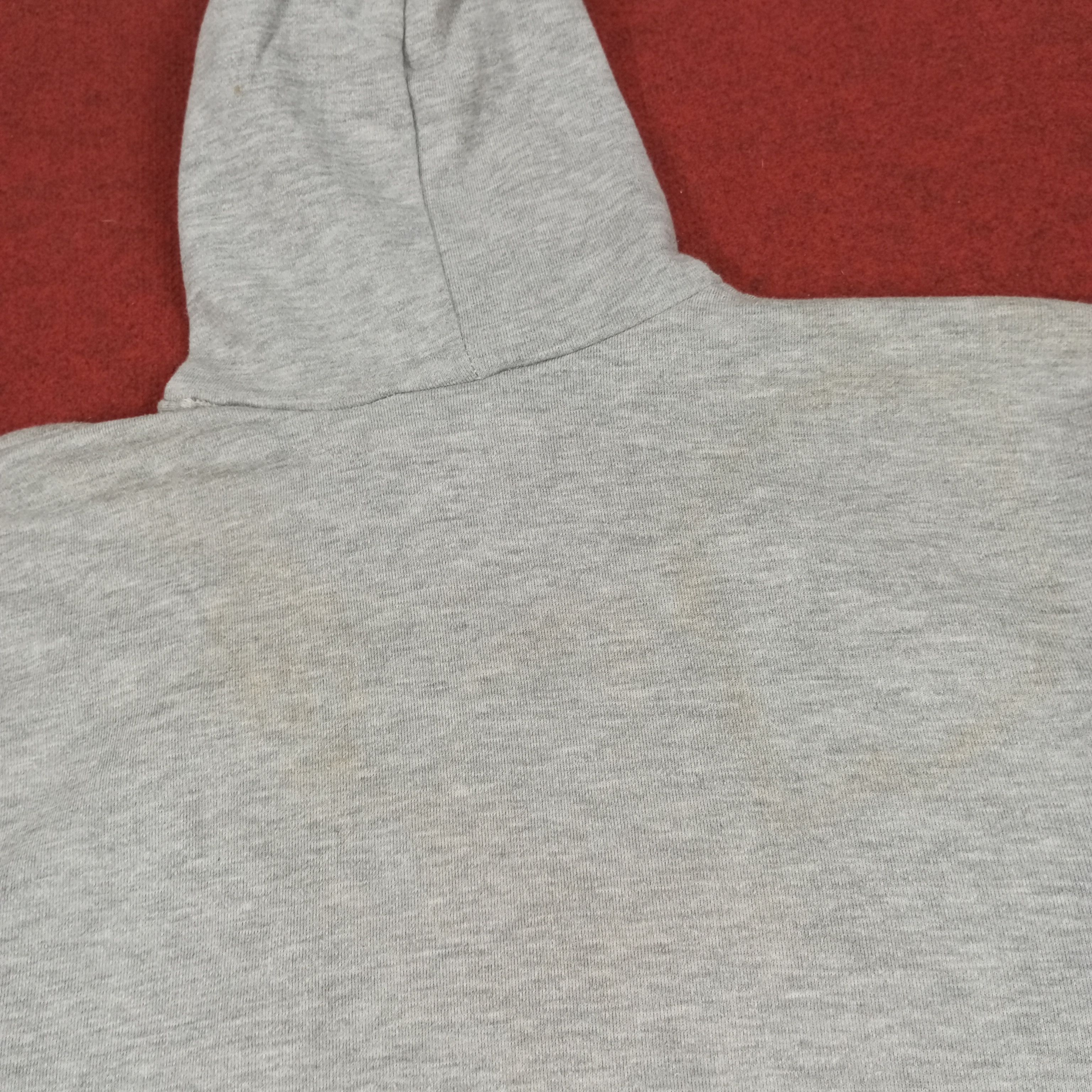 Tommy Hilfiger × Vintage Tommy Hilfiger Center Logo Design Hoodies Size US L / EU 52-54 / 3 - 4 Thumbnail