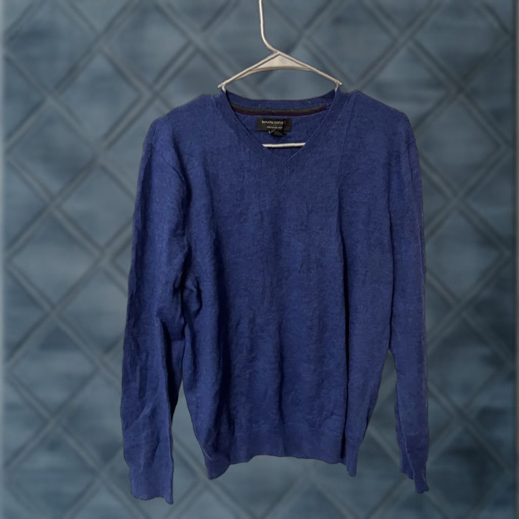 Banana Republic Banana Republic Sweater Mens Medium Blue V-Neck 100% Merino Wool Knit Pullover Casual Shirt? Size US M / EU 48-50 / 2 - 1 Thumbnail