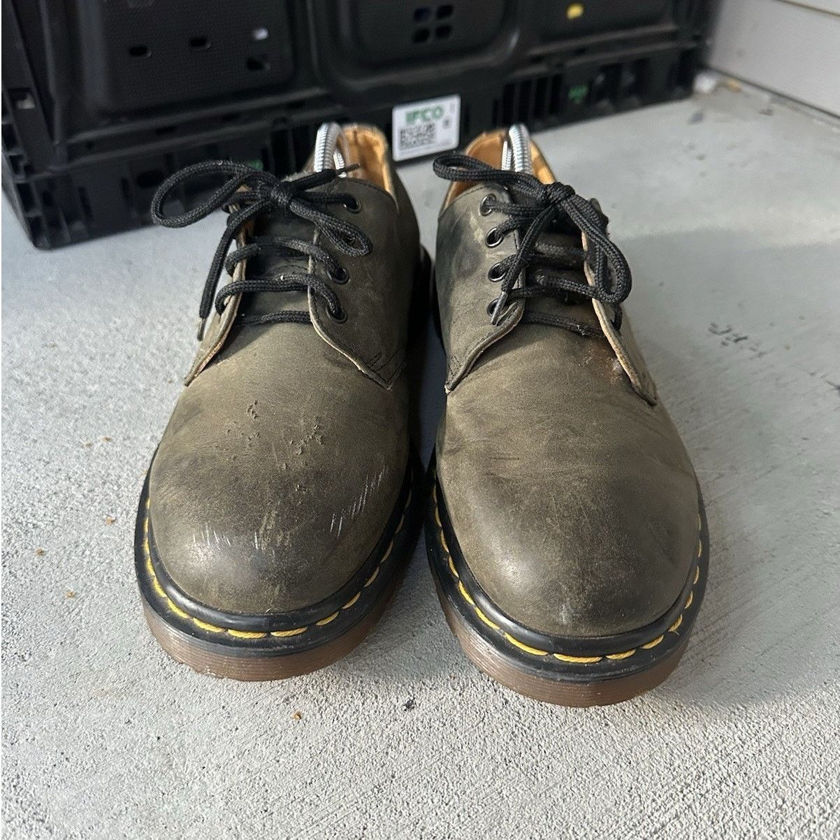Dr. Martens Dr. Martens England Dusty Green Leather Oxford UK 10 US 11 Size US 11 / EU 44 - 4 Thumbnail