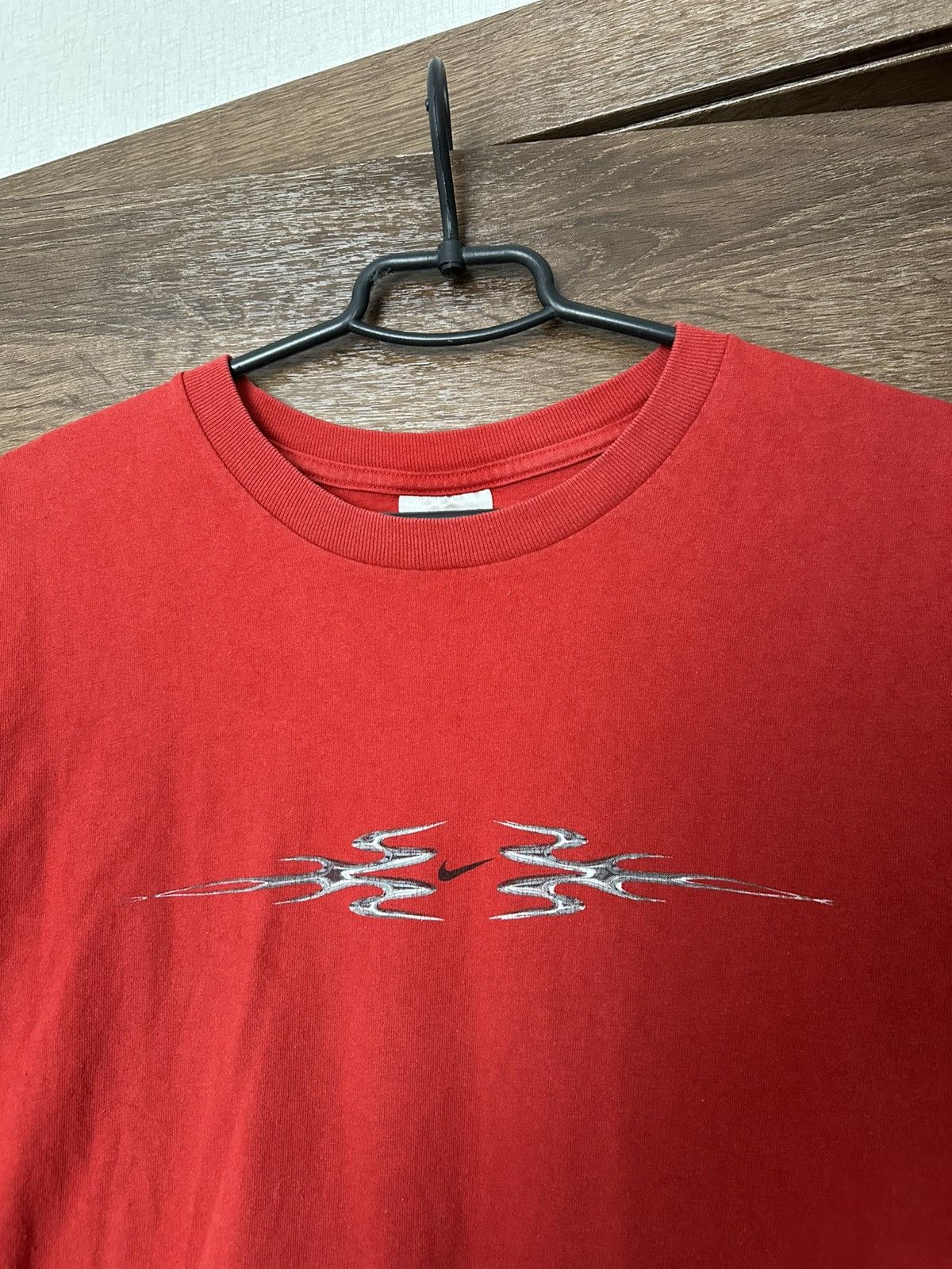 Nike Nike Vintage RARE Big Logo Y2K T-Shirt 90s Size US L / EU 52-54 / 3 - 5 Thumbnail