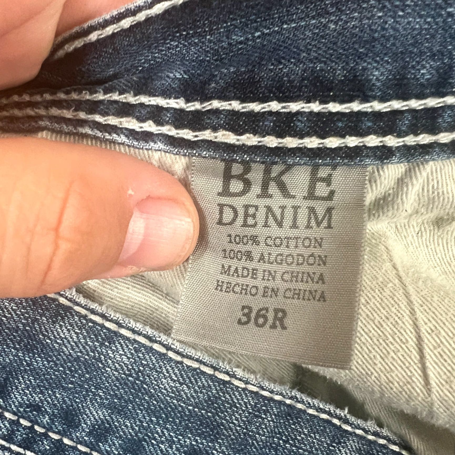 Vintage VINTAGE Buckle Jeans Men Size 36 37x31 Straight Denim Medium Blue Distressed Logo Size US 36 / EU 52 - 7 Thumbnail