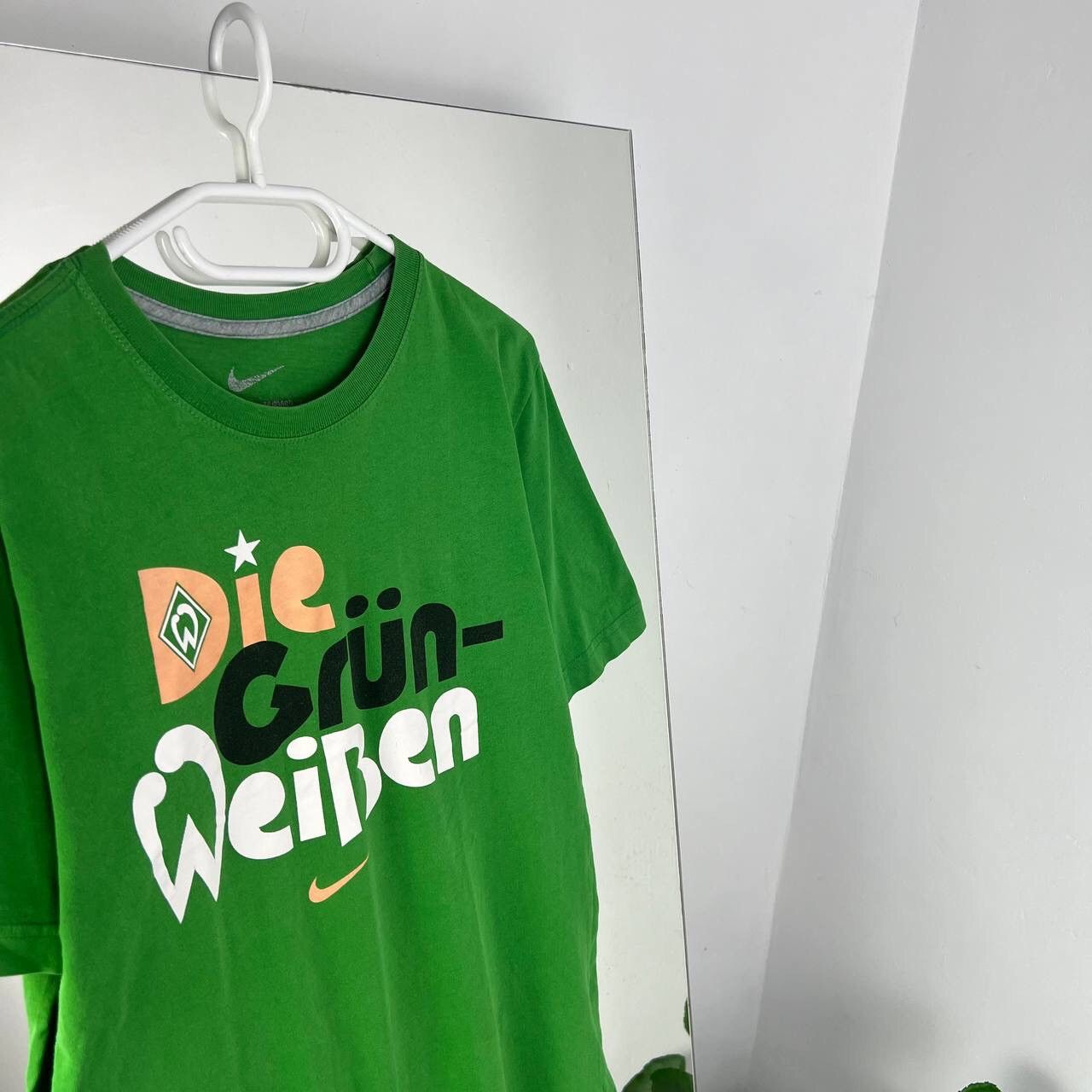 Nike Wolfsburg Nike Vintage Tee Y2K Style Jersey Size US S / EU 44-46 / 1 - 2 Thumbnail