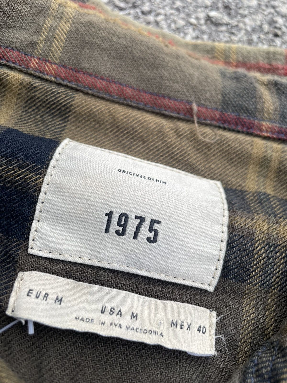 Zara Distressed/Destroyed Flannel Button Down Shirt Size US M / EU 48-50 / 2 - 7 Thumbnail