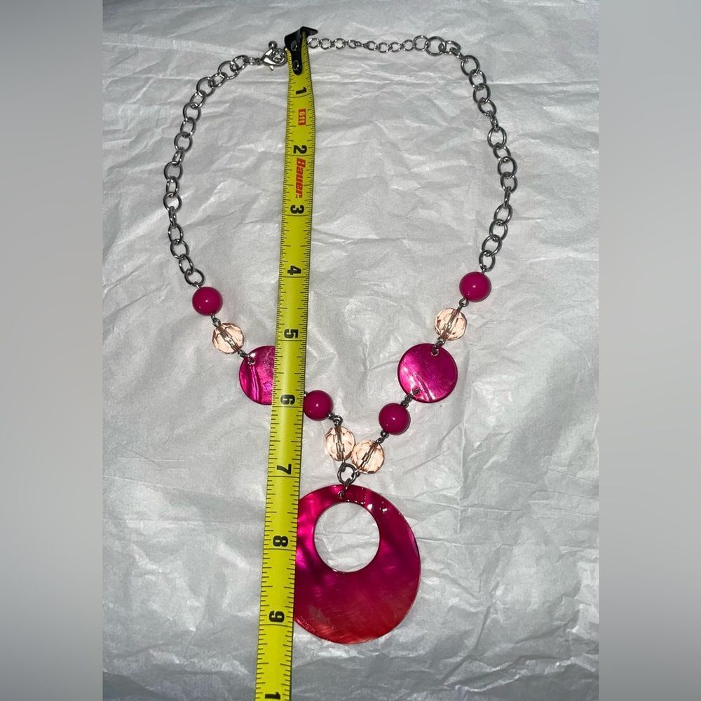 Other Pink Oyster Shell Beaded Silver Costume Necklace Size ONE SIZE - 2 Thumbnail