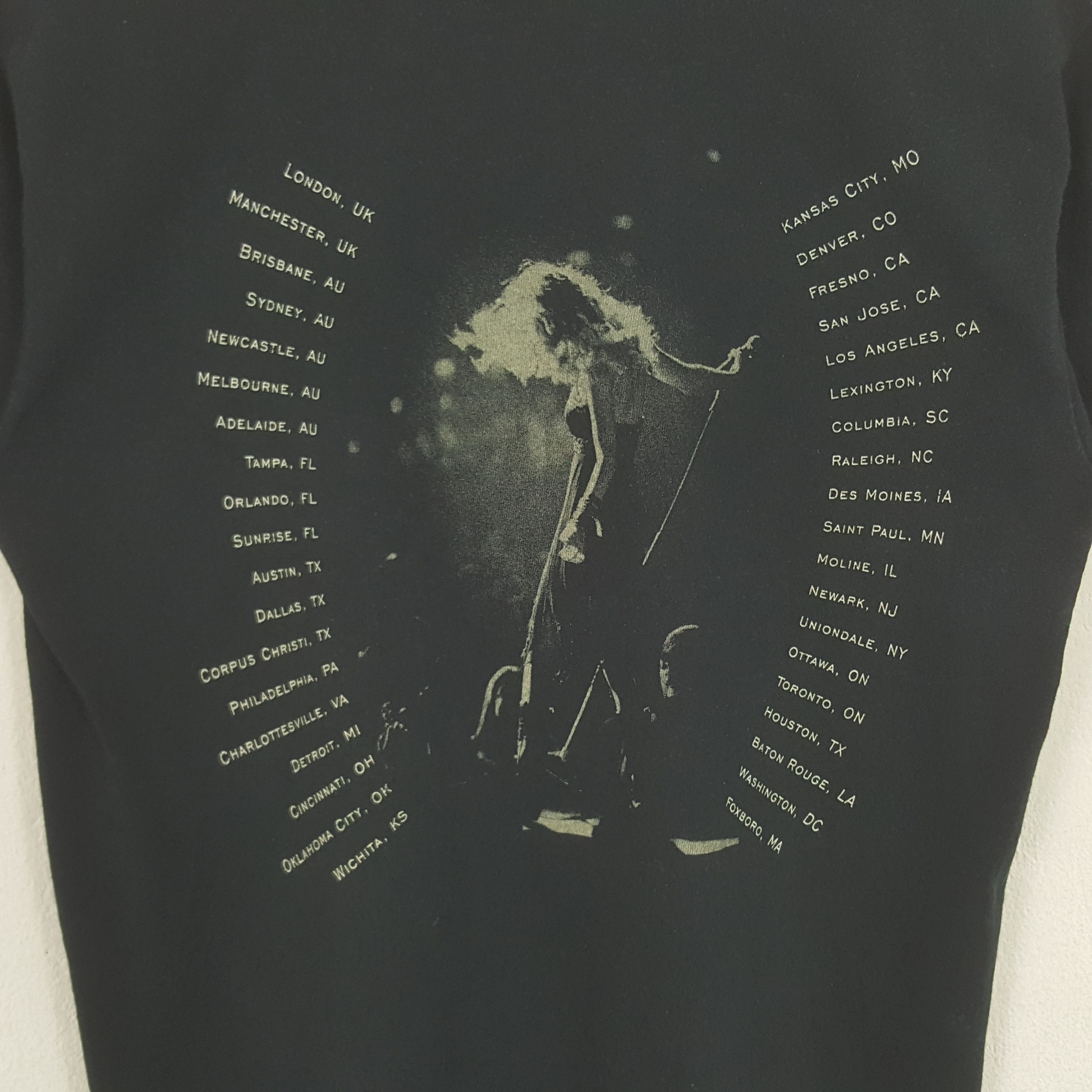 Vintage Vintage Taylor Swift American Solo Singer Tshirt C285N66 Size US S / EU 44-46 / 1 - 4 Thumbnail