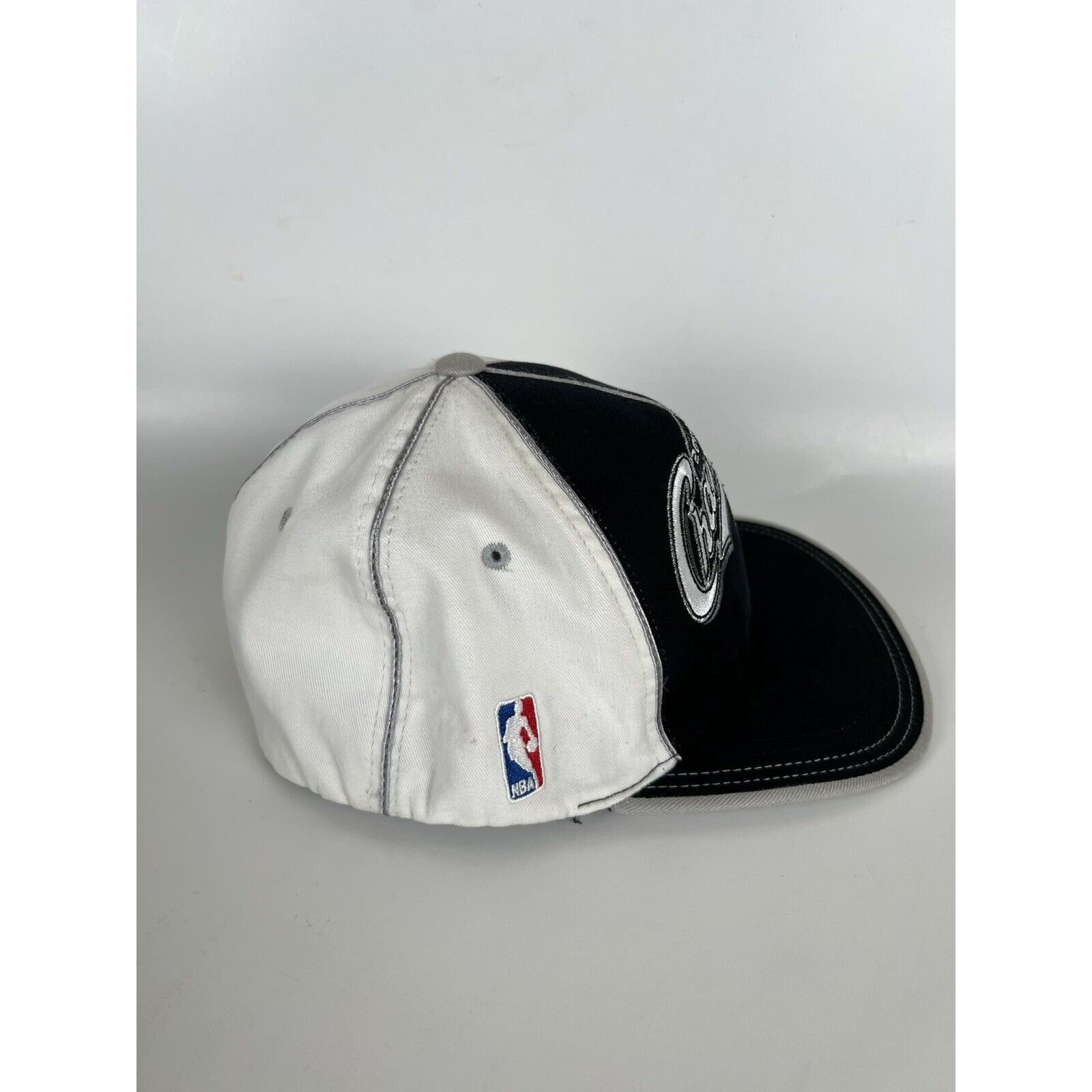 Reebok Vintage Los Angeles Lakers 2002 Champions Hat Cap Fitted Siz Size ONE SIZE - 6 Thumbnail