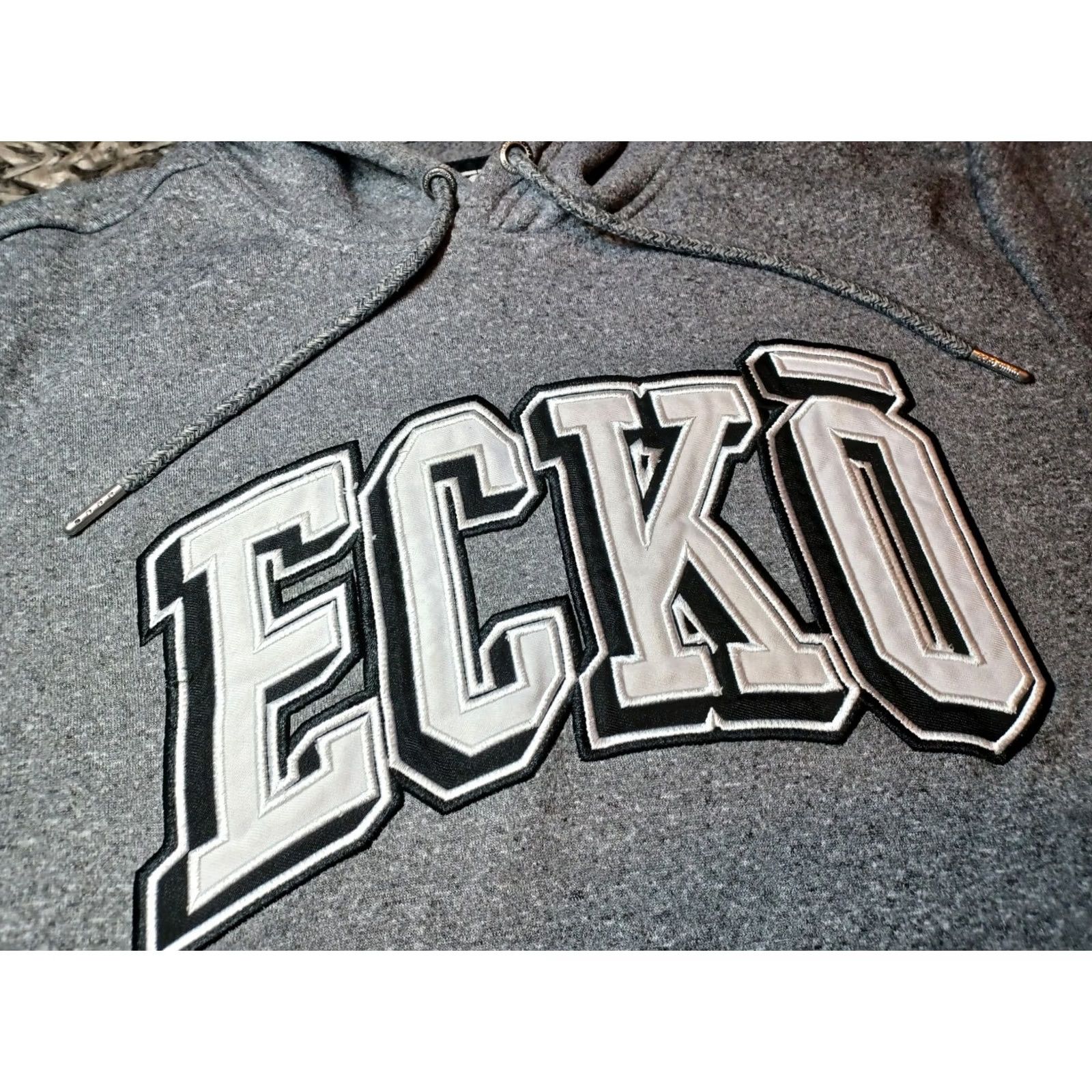Vintage VINTAGE Ecko Unltd Rhino Skate Grunge Hoodie Size S Gray Pullover Hoodie Mens Size US S / EU 44-46 / 1 - 4 Thumbnail