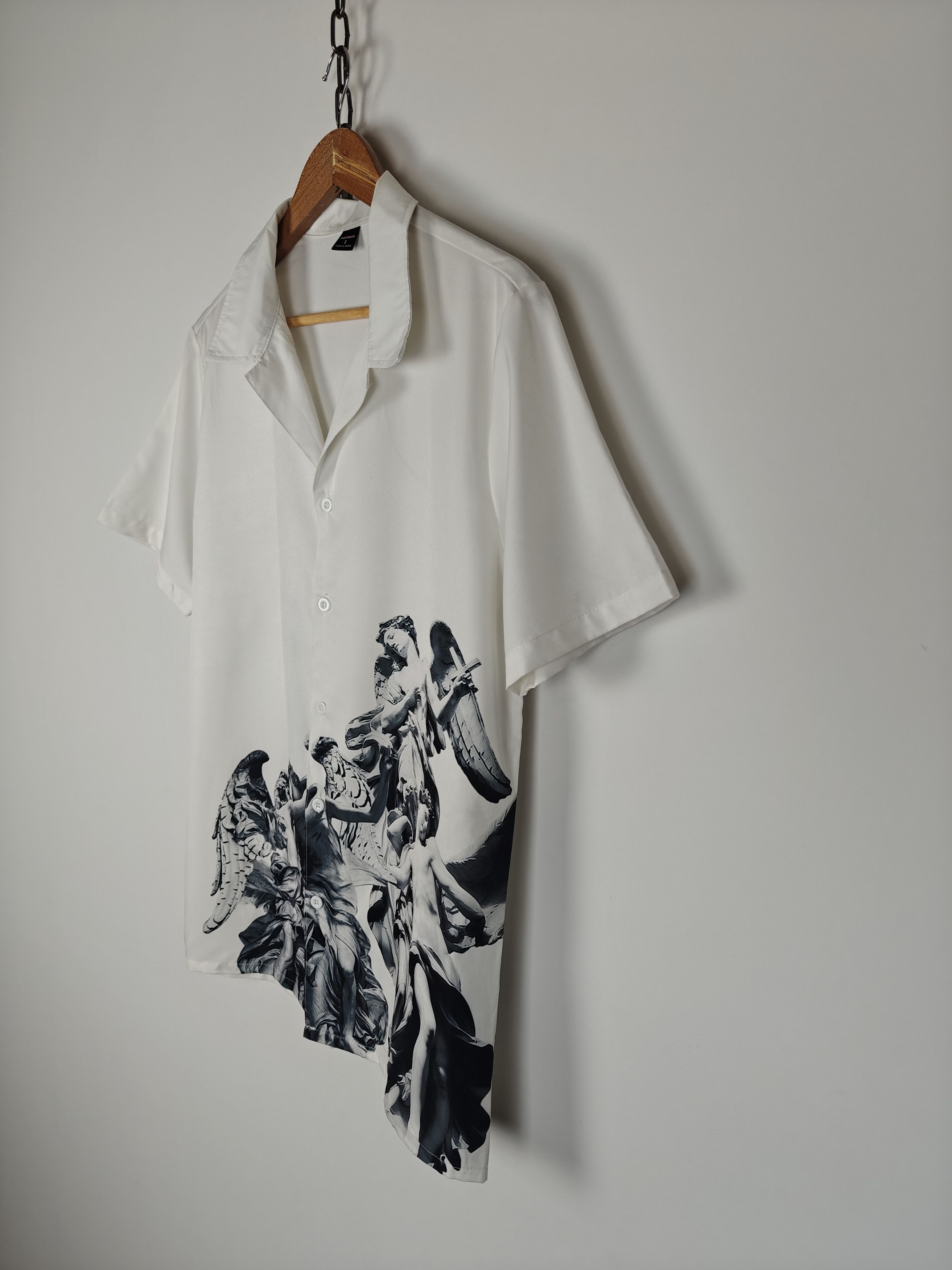 Other Manfinity White Shirt Greek Statues Design size S Size US S / EU 44-46 / 1 - 5 Thumbnail