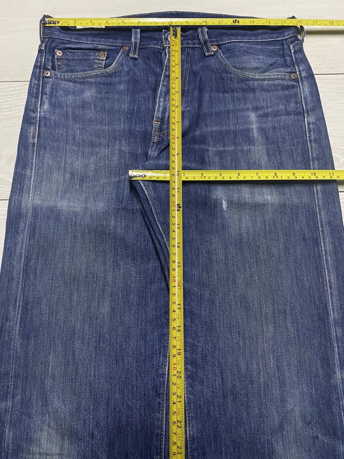 Levi's Vintage Levis Big E Y2K USA Blue Wash Distressed Jeans Size US 31 - 14 Thumbnail
