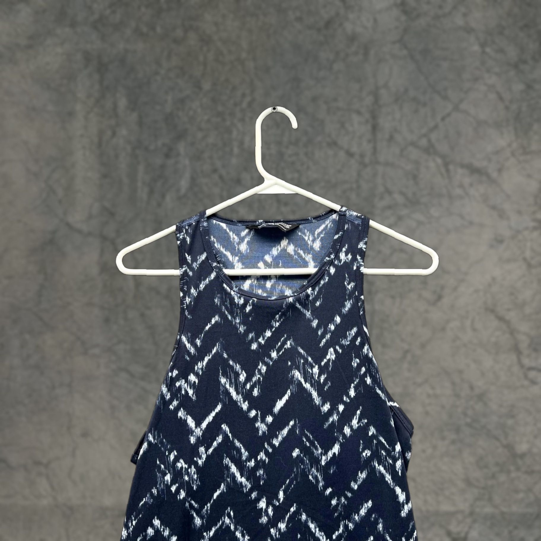 The North Face VINTAGE The North Face Dress Women Large Blue Sleeveless A-Line Casual Polyester Long Geometric Pattern Blue Womens L Size L / US 10 / IT 46 - 1 Thumbnail