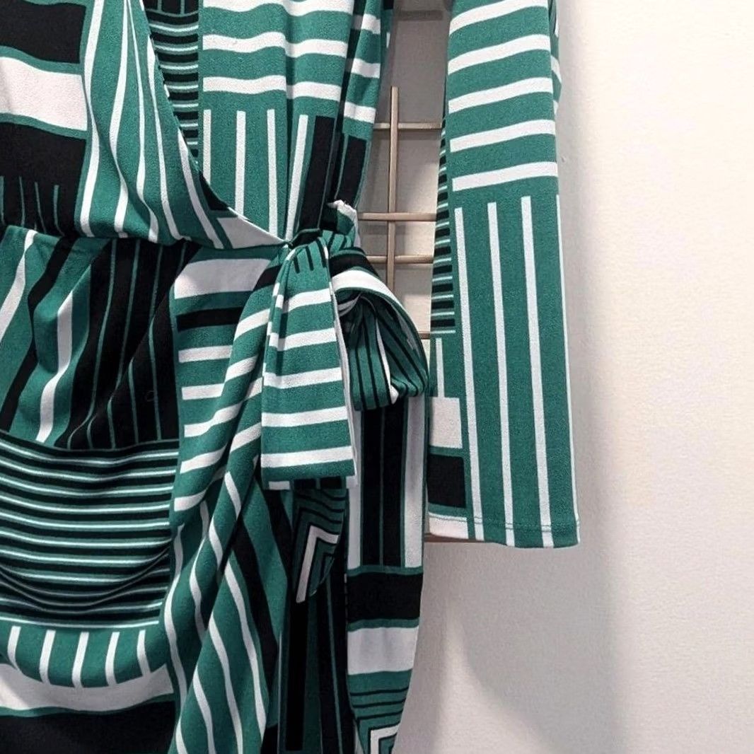 Nine West Nine West Green Black Geometric Stripe Collared Dress Long Sleeve L Stretch Retro Mod Party/Cocktail Wrap Dress Size L / US 10 / IT 46 - 4 Thumbnail