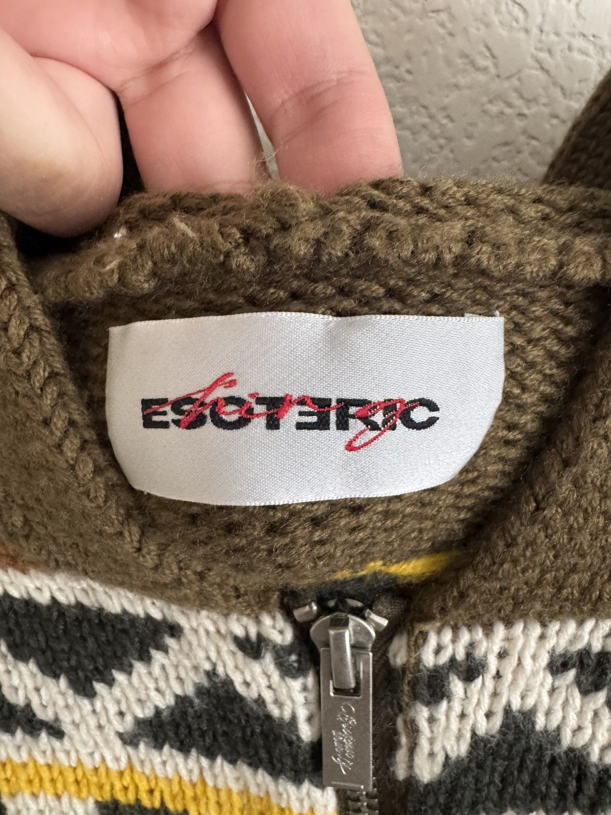 Japanese Brand ESOTERIC THING TOTEM ZIP-UP SWEATER OLIVE Size US M / EU 48-50 / 2 - 3 Thumbnail