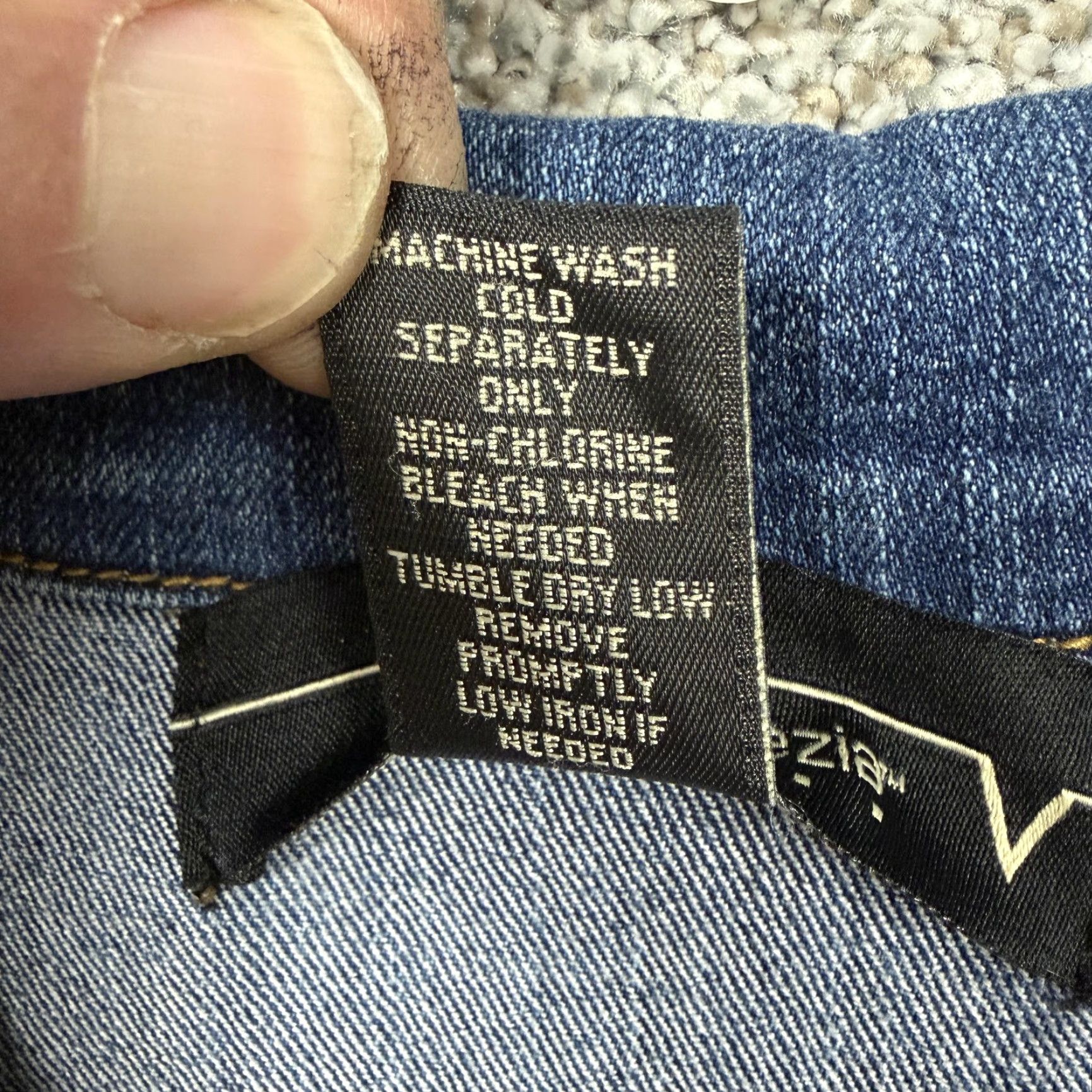 Denime VTG Venezia Trucker Jacket Womens 16 Plus Size Blue Denim Classic Normcore VTG Venezia Trucker Jacket Womens 16 Plus Size Blue Denim Classic Normcore Size XXL / US 16-18 / IT 52-54 - 7 Thumbnail