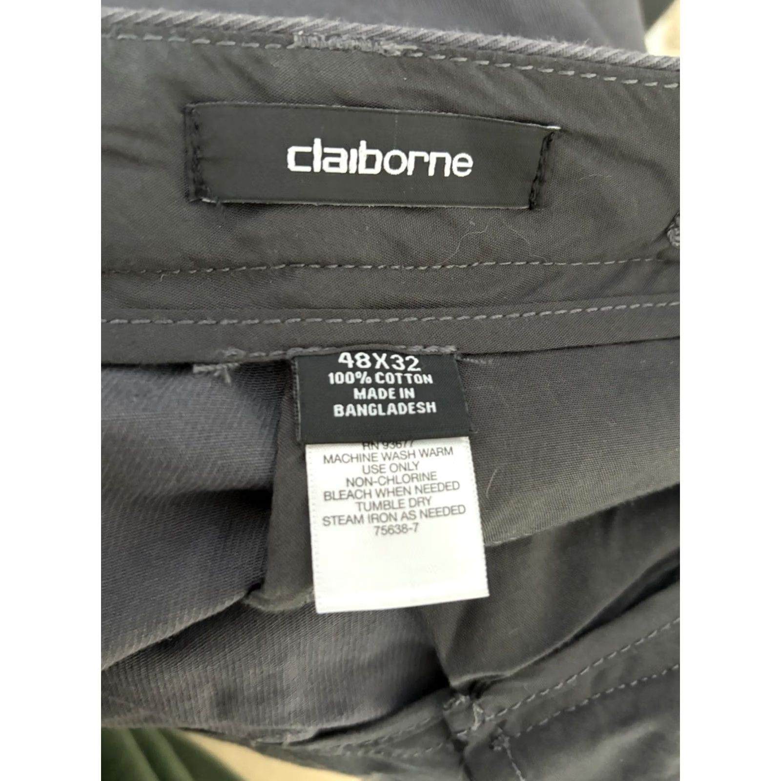 Liz Claiborne NWT Claiborne Pants Forged Iron Gray 48x32 Classic Fit Mens Khakis 32in Inseam Size US 32 / EU 48 - 5 Thumbnail
