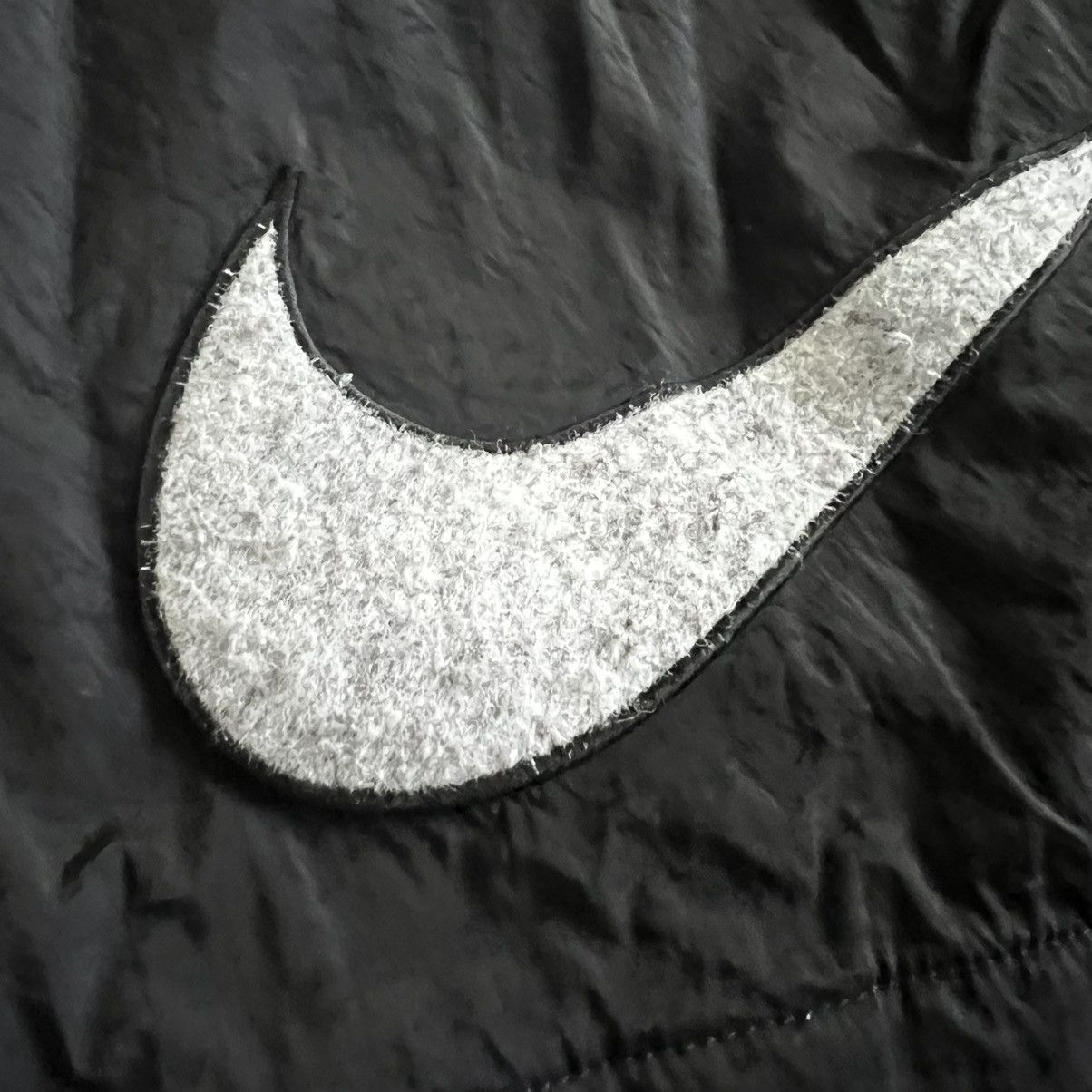 Nike Vintage 1990s Nike Air Swoosh Black Hooded Puffer Jacket Size US XL / EU 56 / 4 - 7 Thumbnail