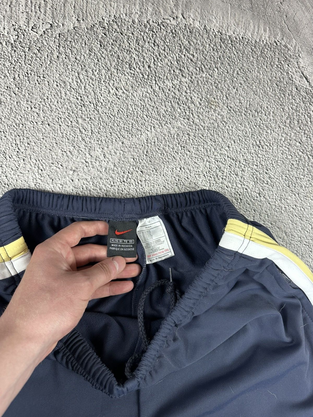 Nike Vintage Nike Trackpants Baggy Drill Y2K Style Size US 34 / EU 50 - 10 Thumbnail