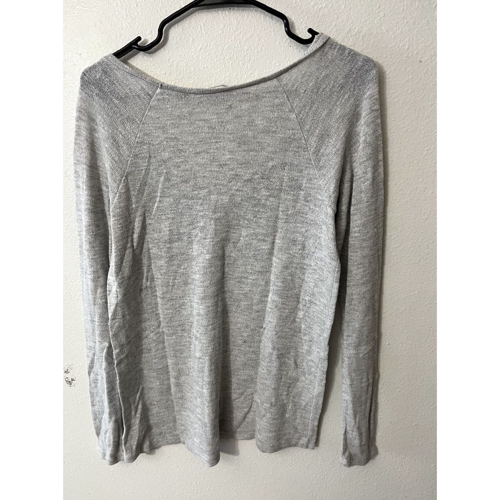 American Eagle Outfitters American Eagle Pullover Sweater Womens S Gray Waffle Knit Long Sleeve V-Neck Size S / US 4 / IT 40 - 3 Thumbnail