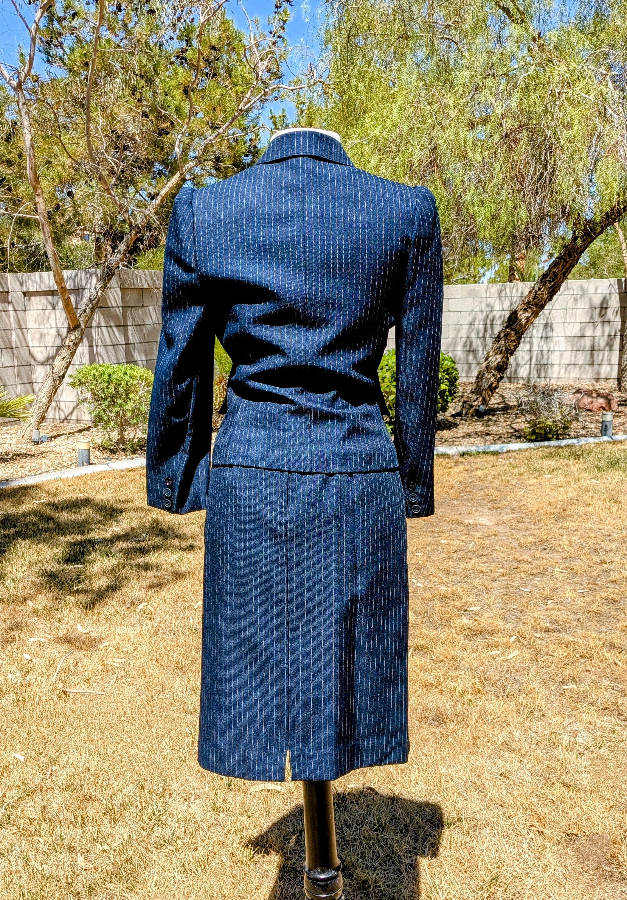Other Classic Pinstripe Petite Business Blazer & Skirt Midi Dress Size L / US 10 / IT 46 - 4 Thumbnail