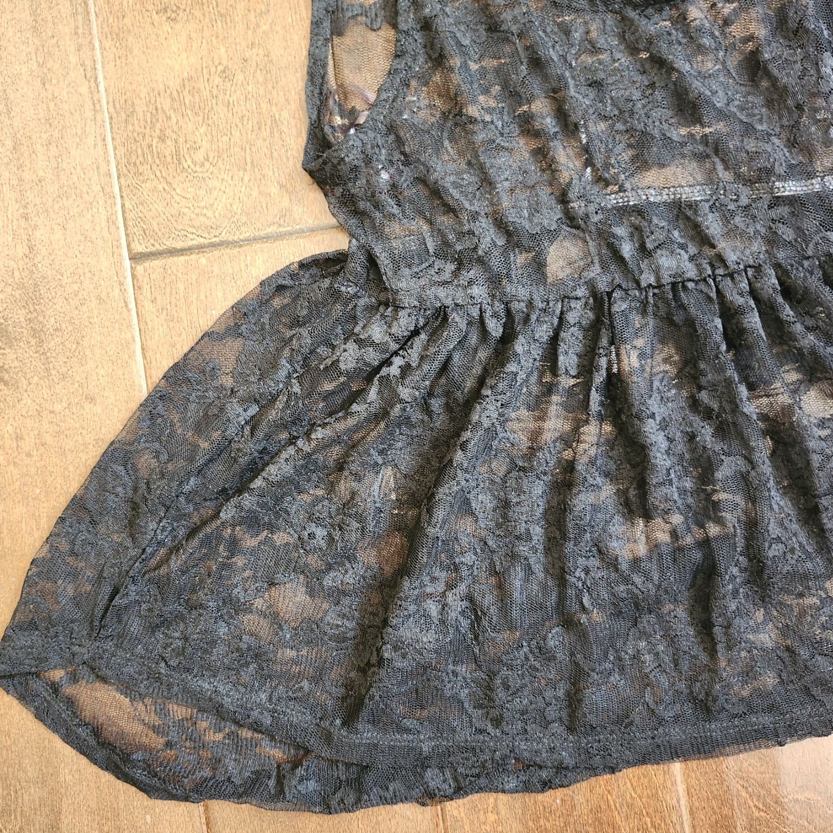 Vintage VINTAGE Wet Seal Black Sleeveless Lace Blouse - Size Small Women Shirt - Sheer Floral, Pullover, Casual, Regular Fit Size S / US 4 / IT 40 - 3 Thumbnail