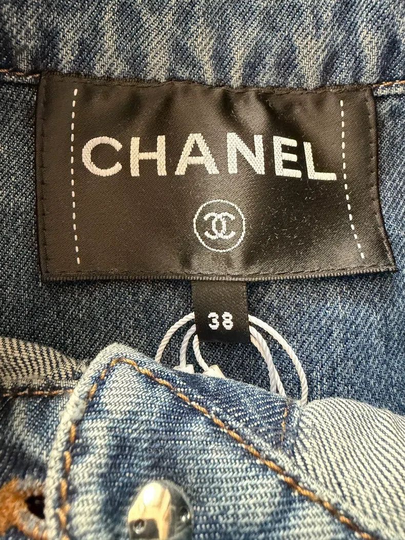 Chanel Chanel Love buckle double C pocket denim jacket Size XS / US 0-2 / IT 36-38 - 4 Thumbnail