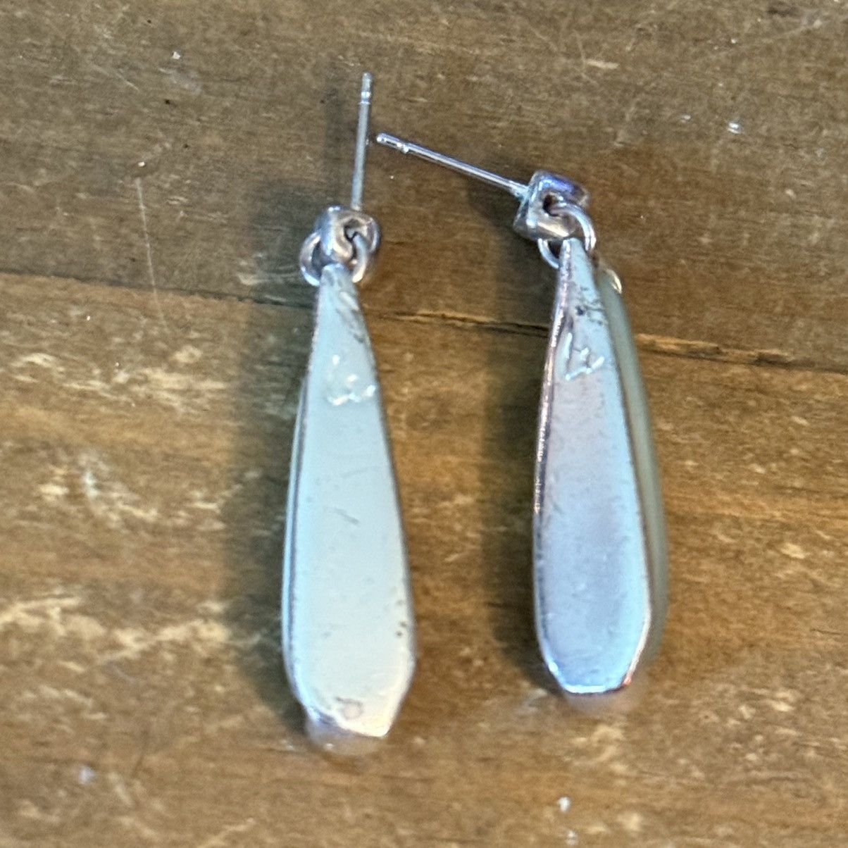 Liz Claiborne Vintage Liz Claiborne mop teardrop dangle earrings Size ONE SIZE - 6 Thumbnail