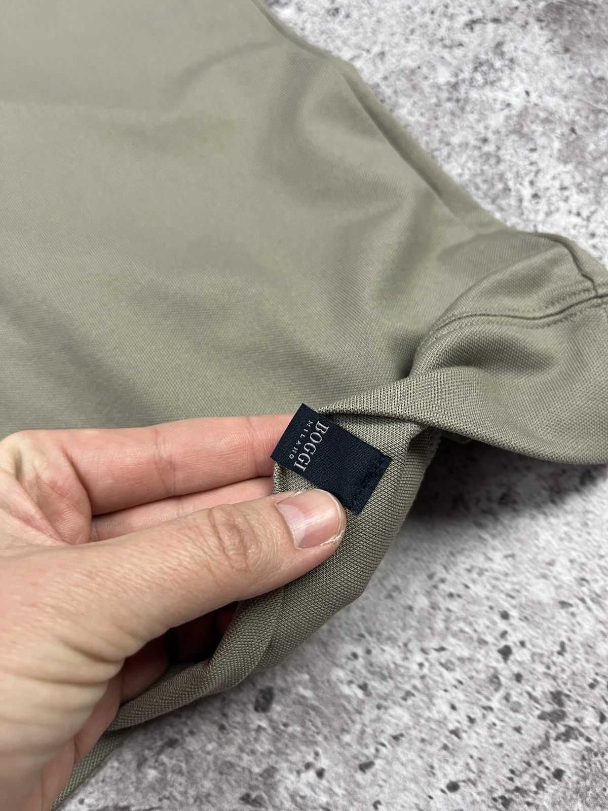 Boggi Boggi Milano 🇮🇹 Tech Your Time T-Shirt Taupe Stretch BNWT Size US M / EU 48-50 / 2 - 6 Thumbnail