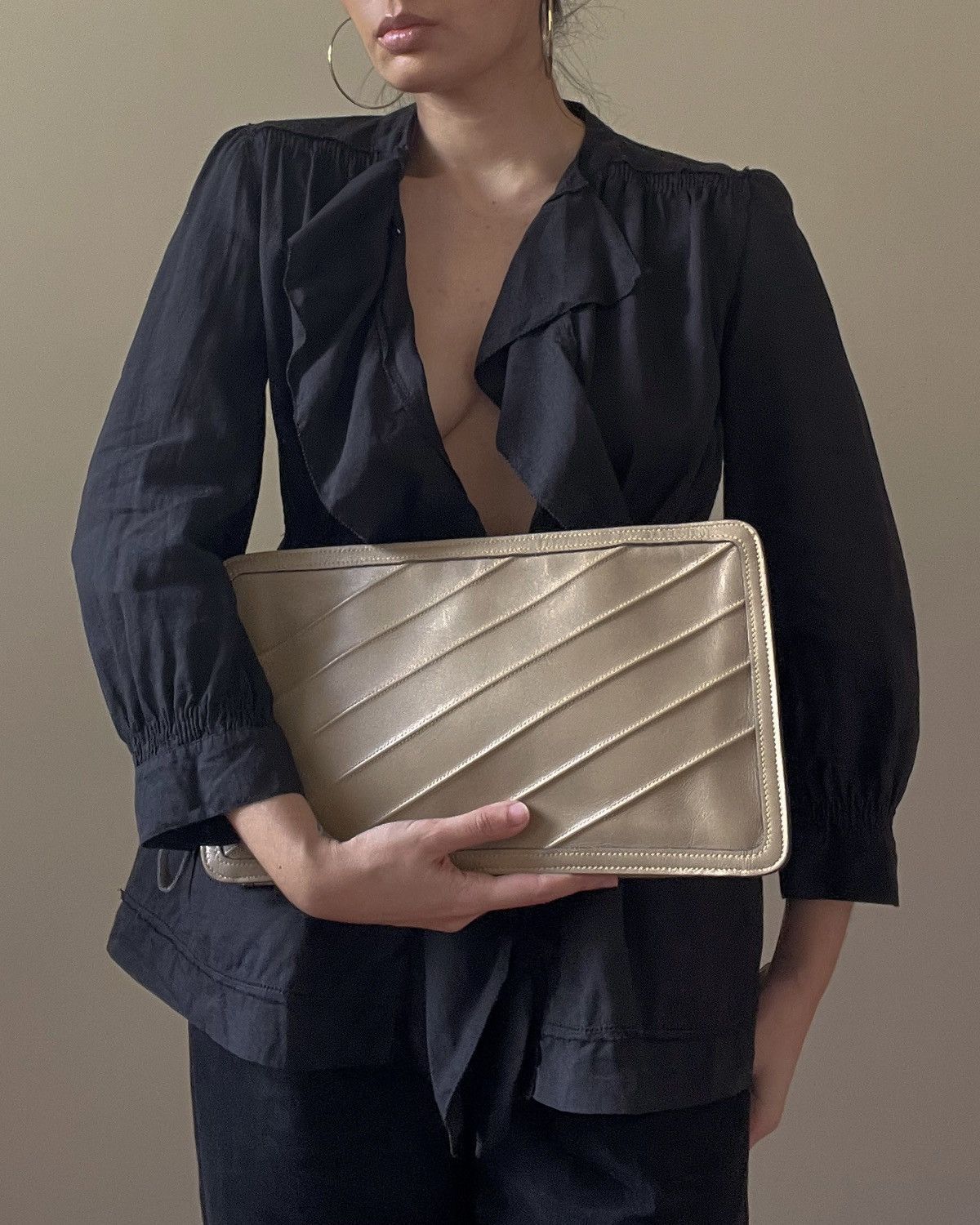 Anne Klein Vintage Anne Klein Leather Clutch Size ONE SIZE - 1 Thumbnail