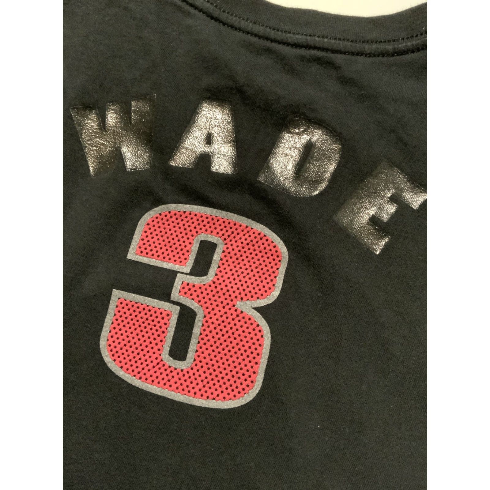 Converse VINTAGE Converse Dwyane Wade Miami Heat Basketball 3D Logo T-Shirt Sz. 2XL Mens Black T-Shirt Logo 90s Decade Sports Shirt Men Size US XXL / EU 58 / 5 - 7 Thumbnail