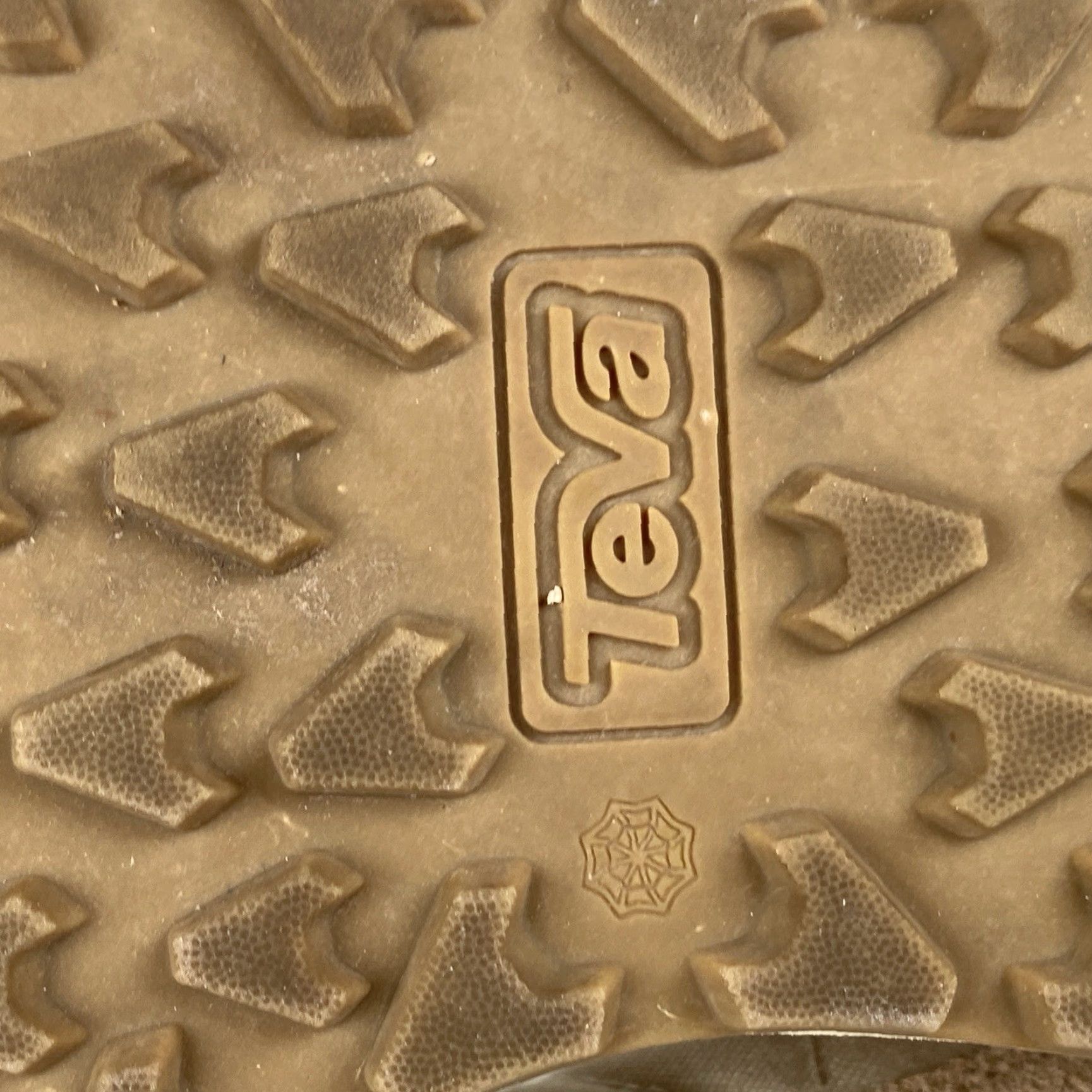 Teva Teva Ellwood Womens Sneakers Travel/Trail 9.5 Beige Athletic Slip Resistant Lightweight Comfort Walking Hiking Shoes Womens Size US 8 / IT 38 - 6 Thumbnail