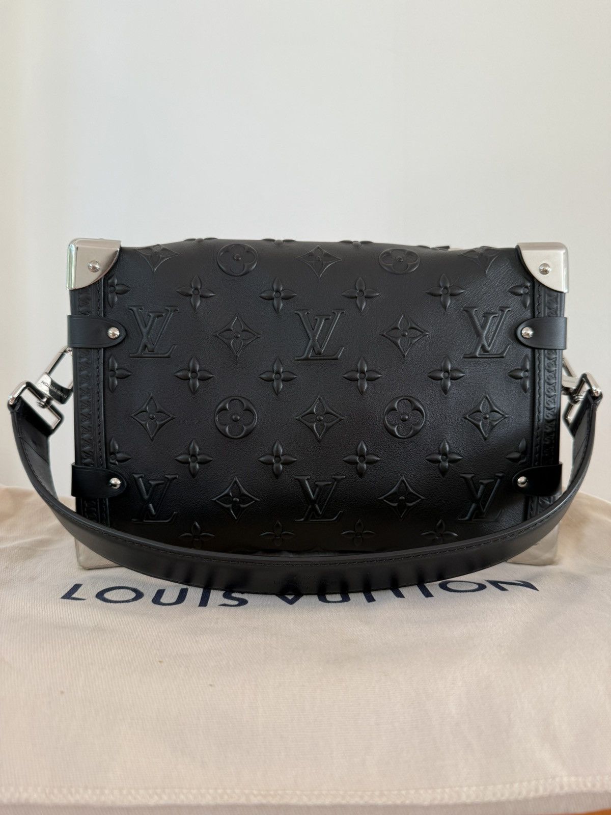 Louis Vuitton Louis Vuitton Side Trunk MM Handbag Leather Size ONE SIZE - 4 Thumbnail