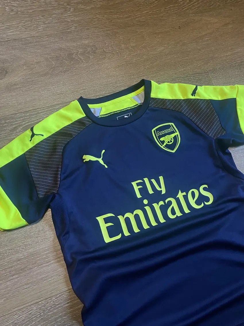 Puma × Vintage Vintage Arsenal FC Puma Soccer Kids Jersey Size XL Size US XL / EU 56 / 4 - 4 Thumbnail